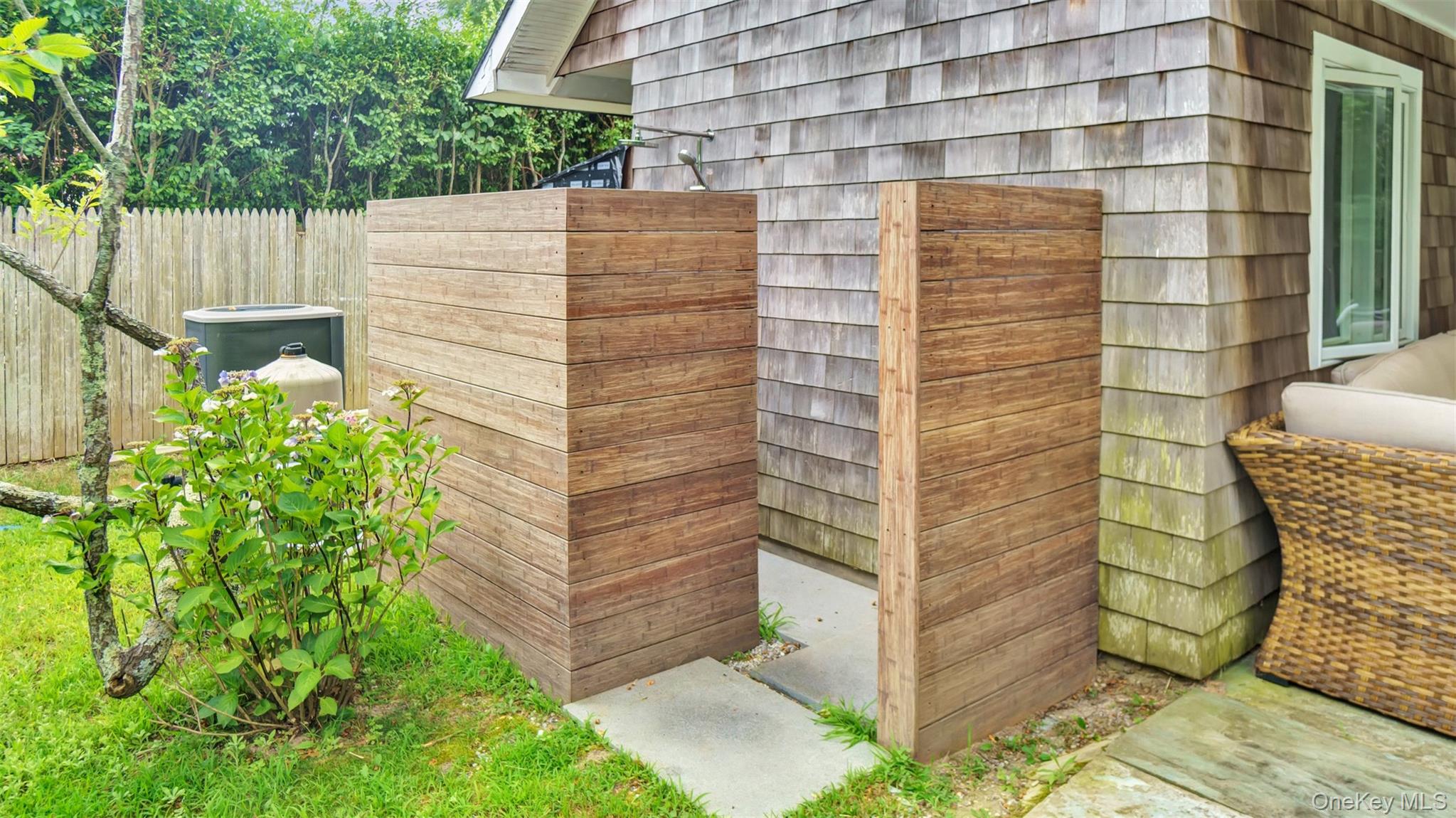 9 Ocame Avenue, Westhampton Beach, NY 11978