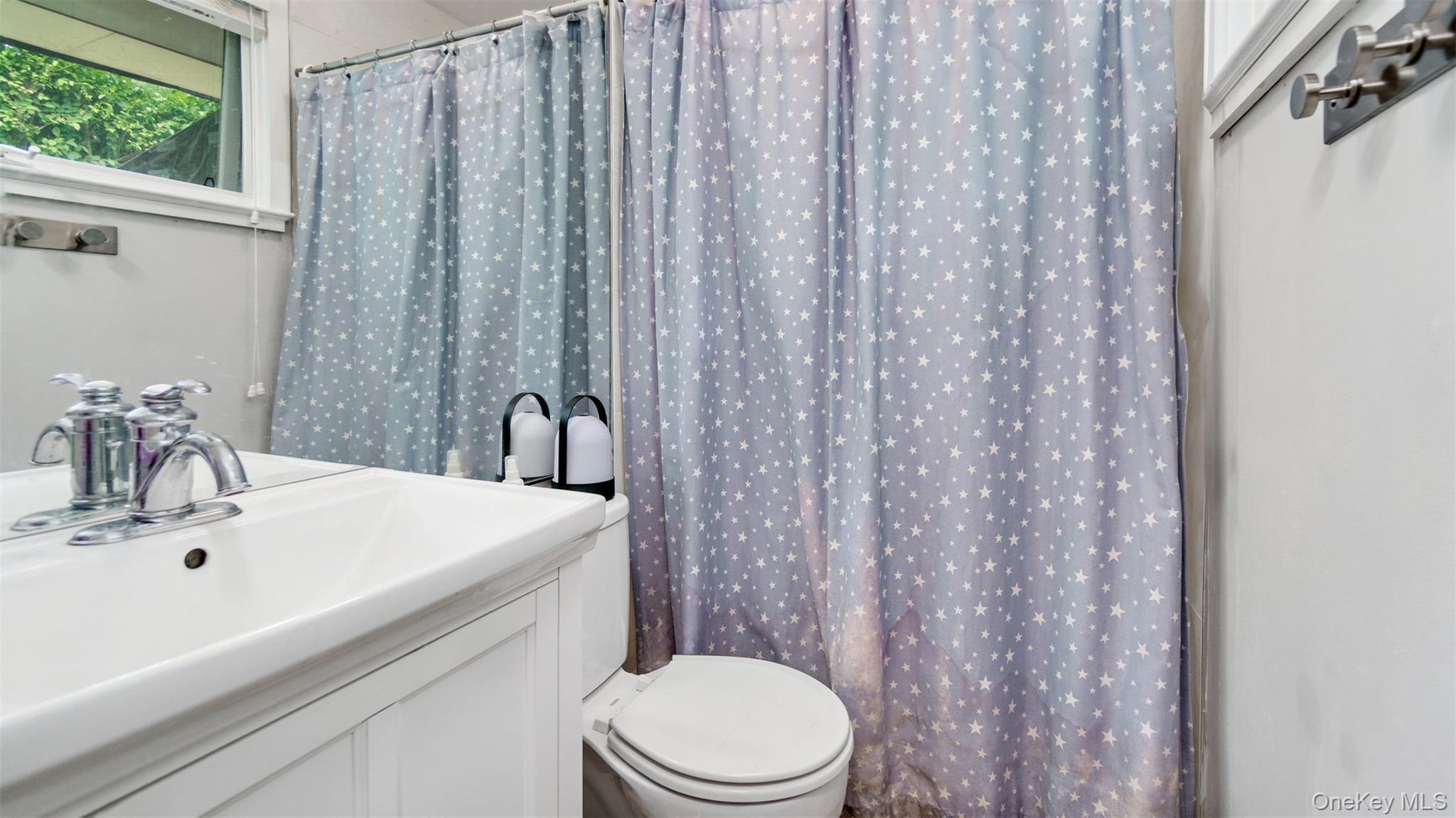 9 Ocame Avenue, Westhampton Beach, NY 11978