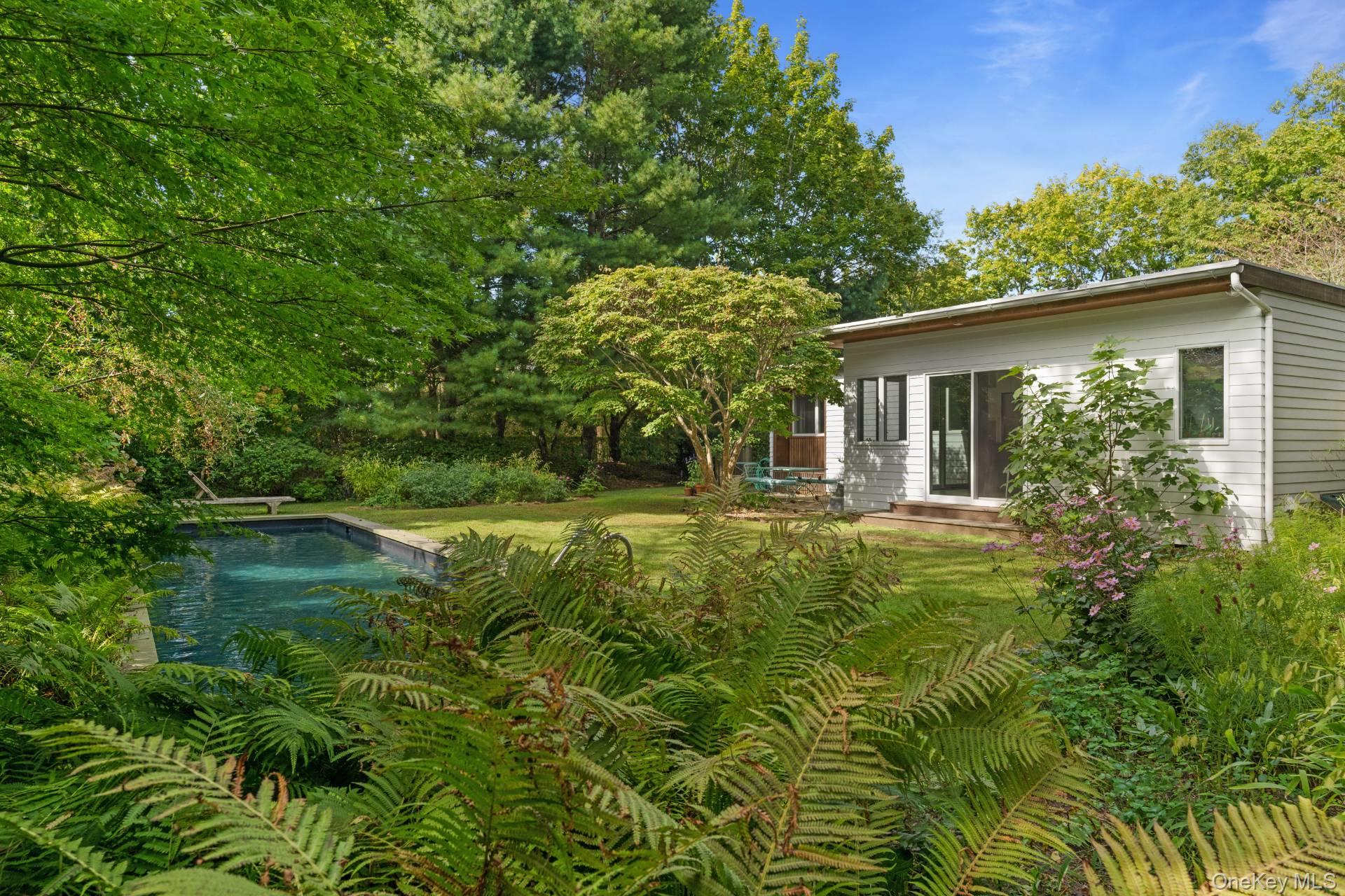 59 Hildreth Lane, Bridgehampton, NY 11932