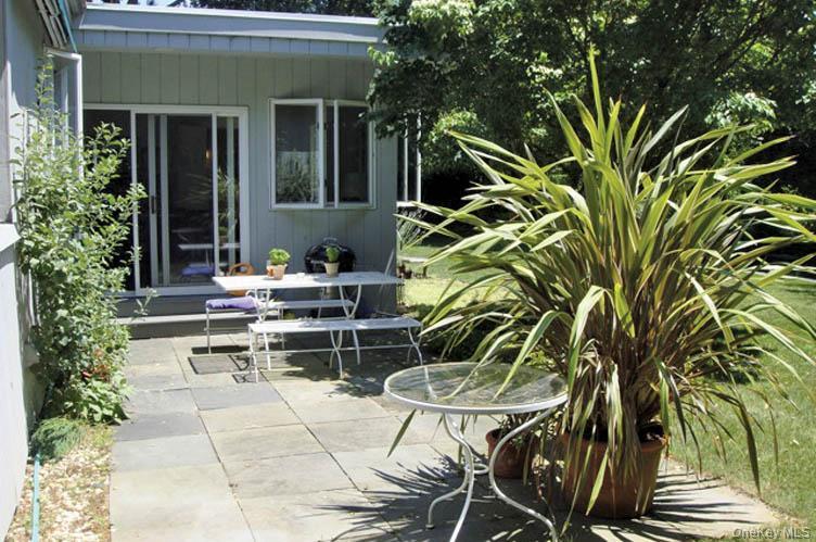 59 Hildreth Lane, Bridgehampton, NY 11932