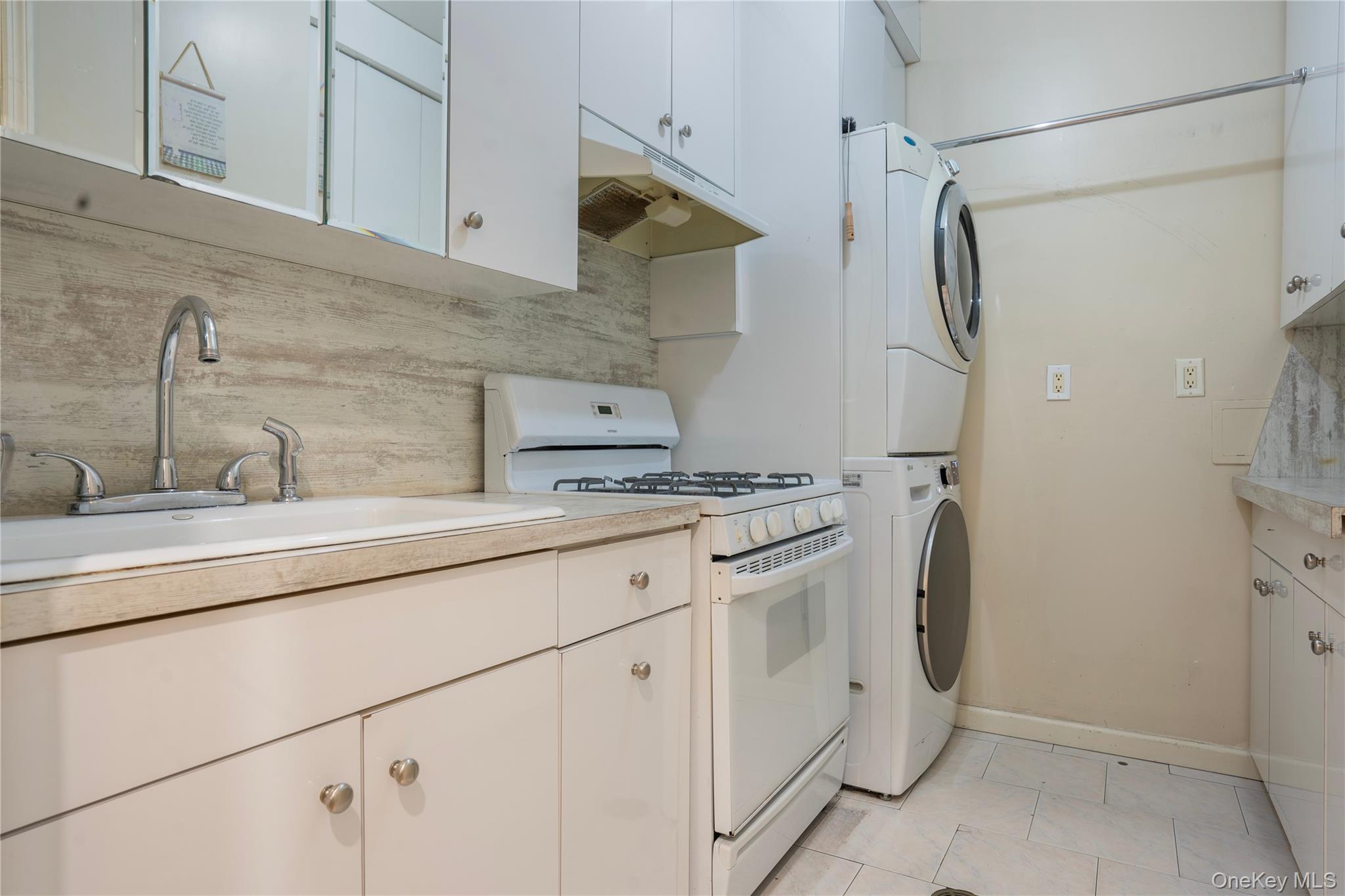 41 Throop Avenue # 6, Brooklyn, NY 11206