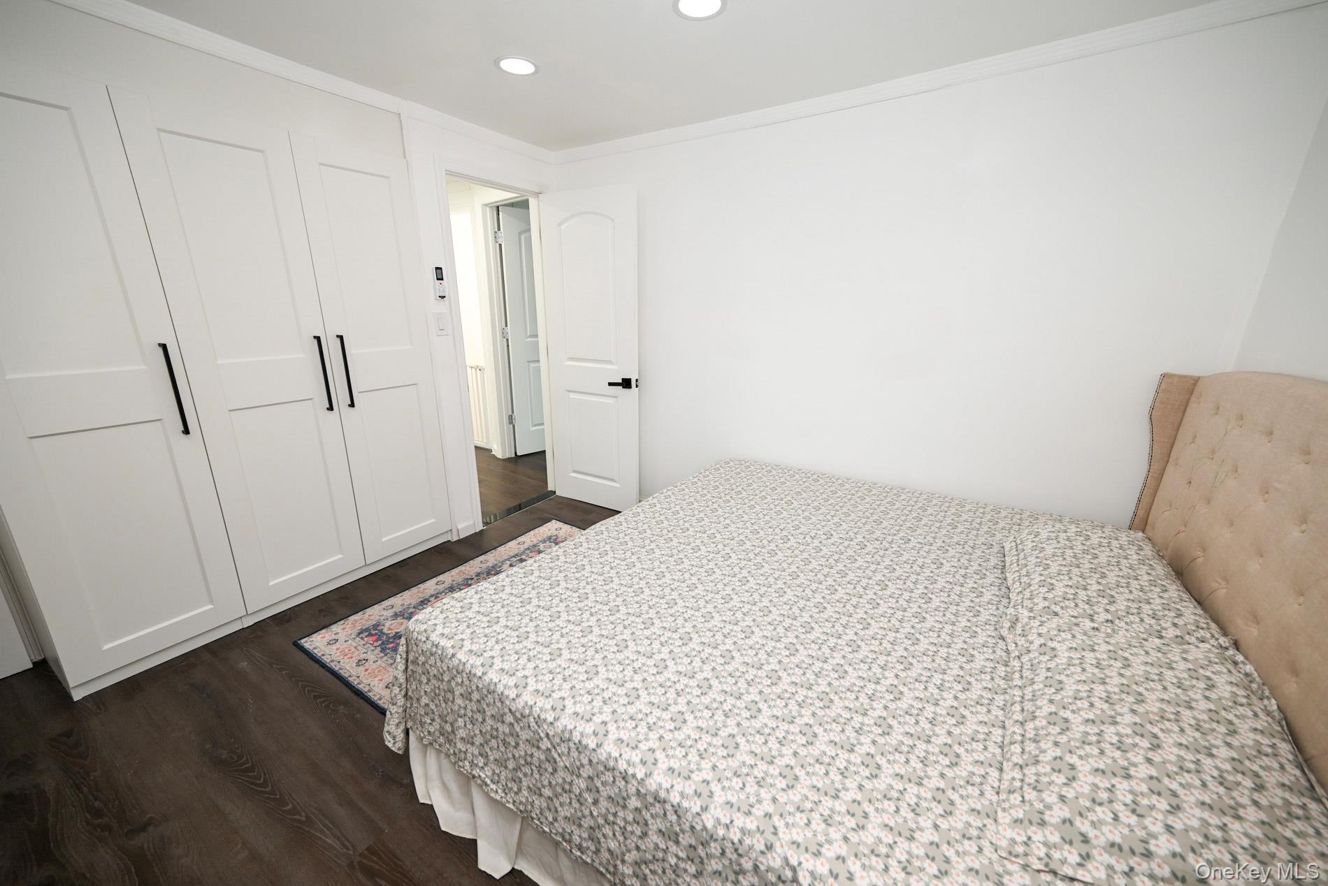 175 Arthur Avenue, Floral Park, NY 11001