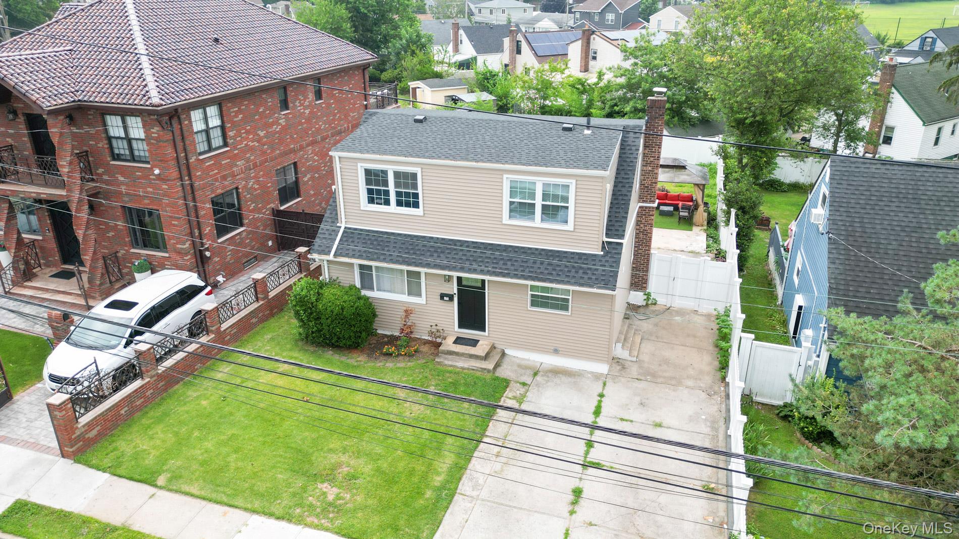 175 Arthur Avenue, Floral Park, NY 11001