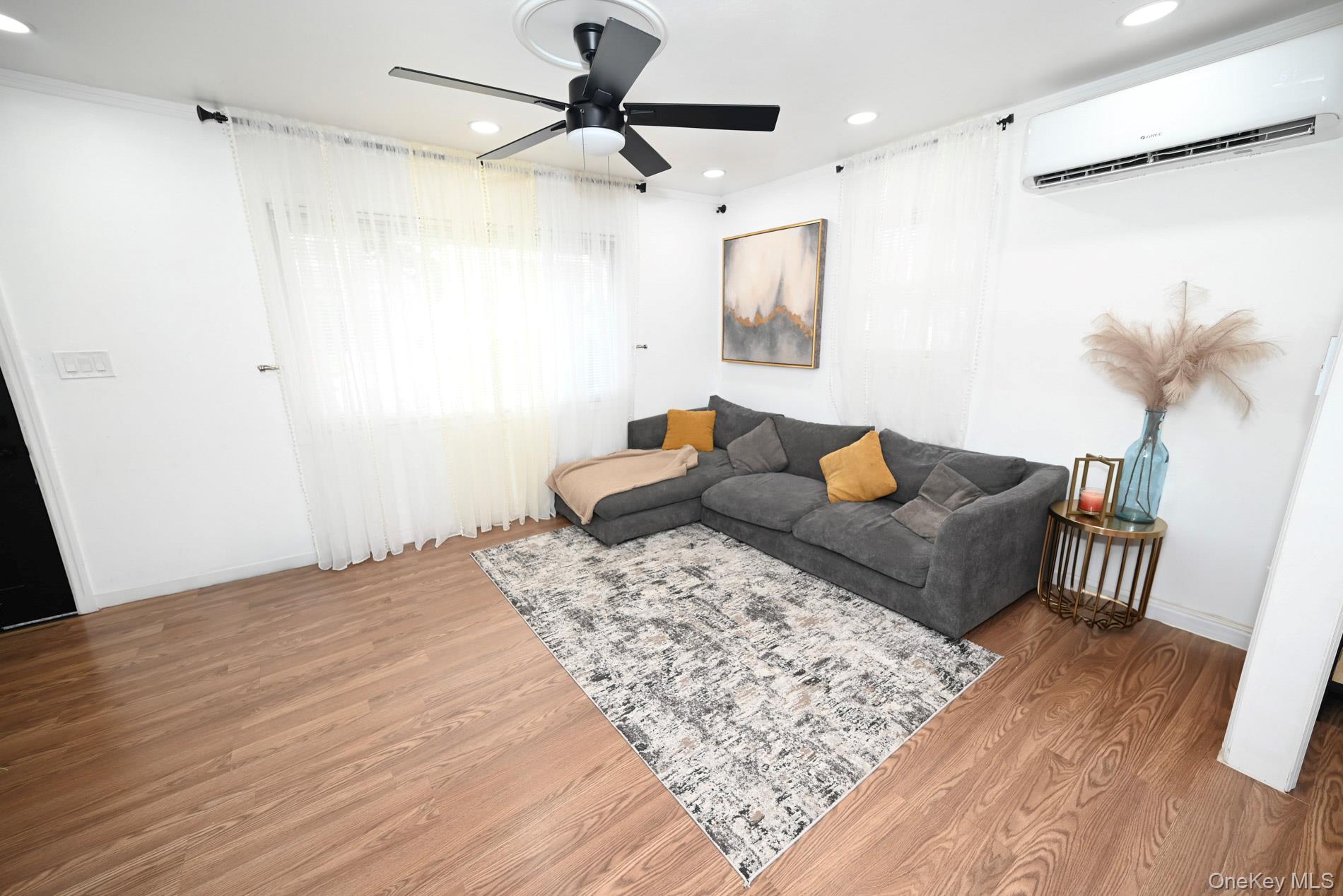 175 Arthur Avenue, Floral Park, NY 11001