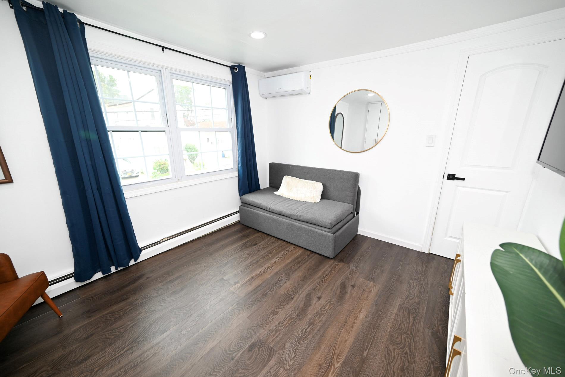 175 Arthur Avenue, Floral Park, NY 11001