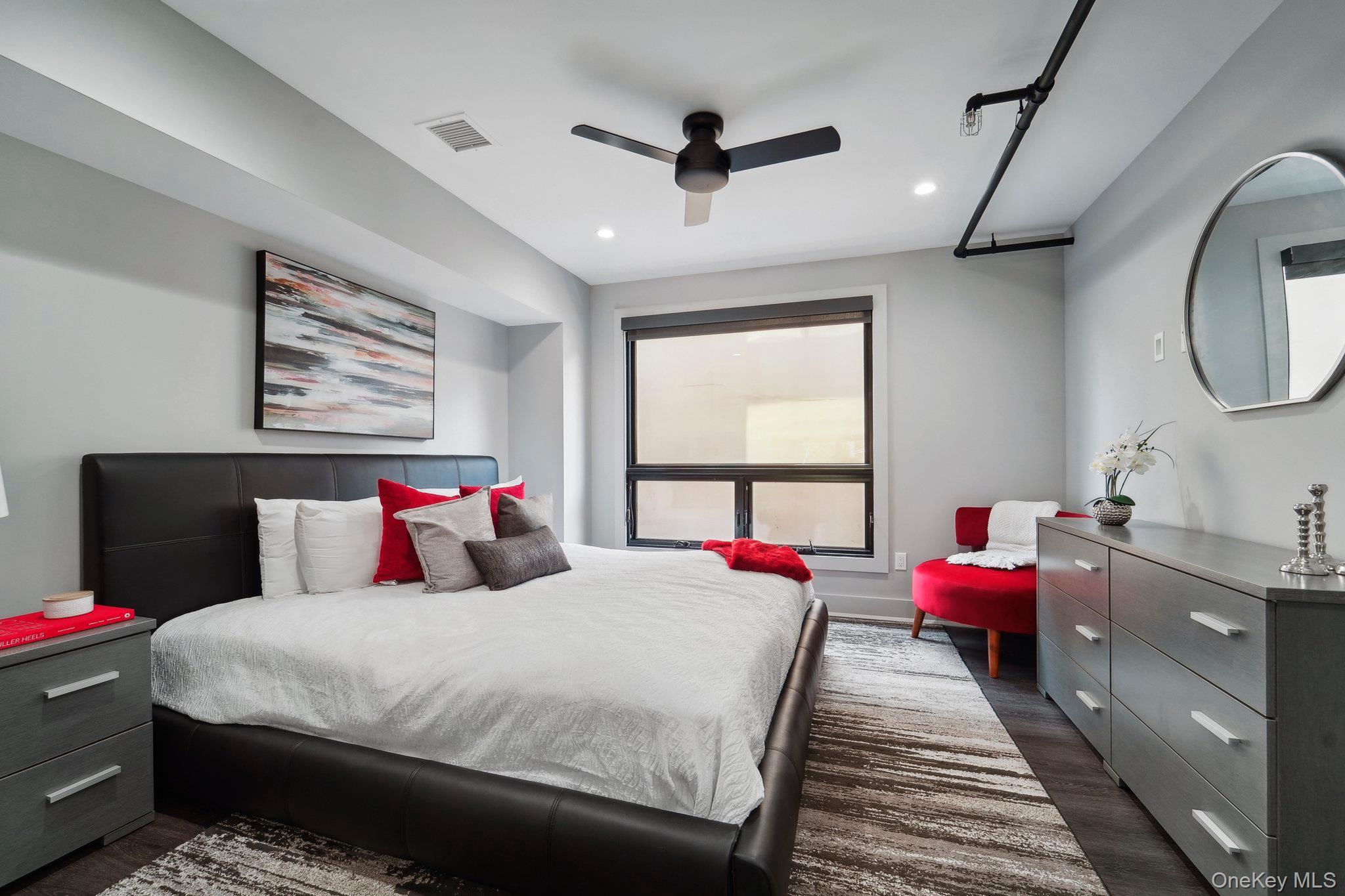 172 E Prospect Avenue # 304, Mamaroneck, NY 10543