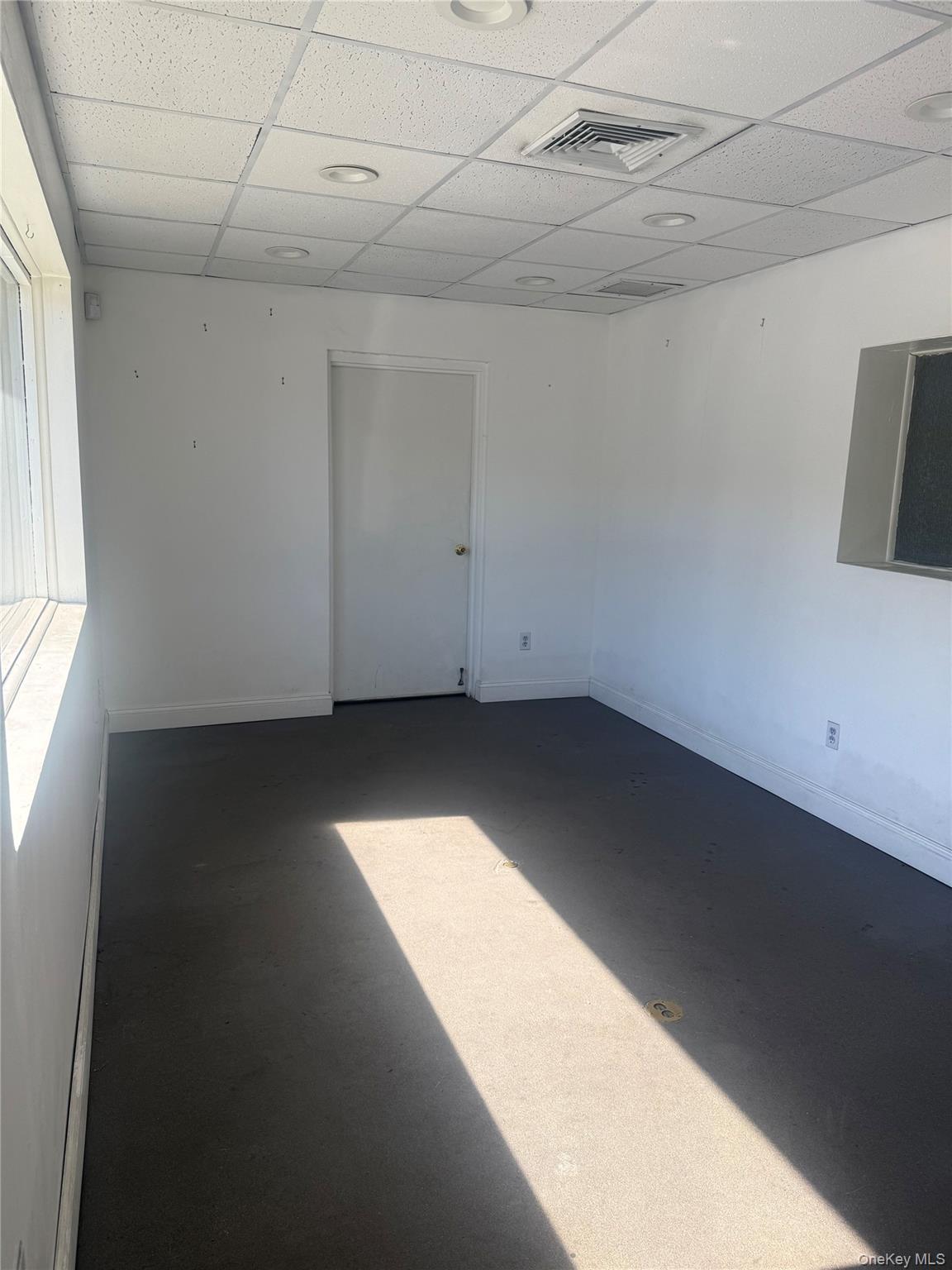 1039 West Jericho Turnpike, Smithtown, NY 11787