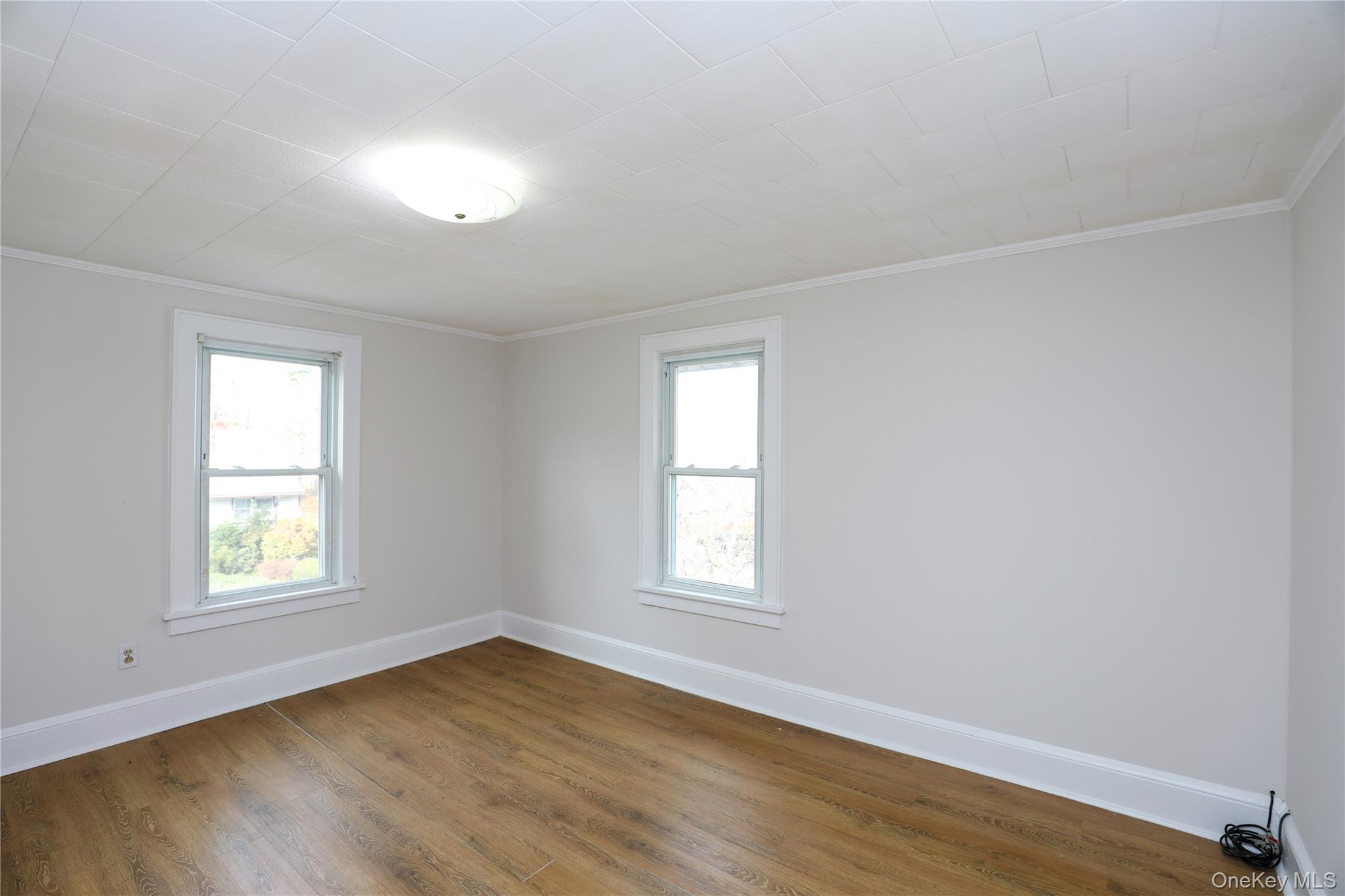 30 Pettit Avenue, Kingston, NY 12401