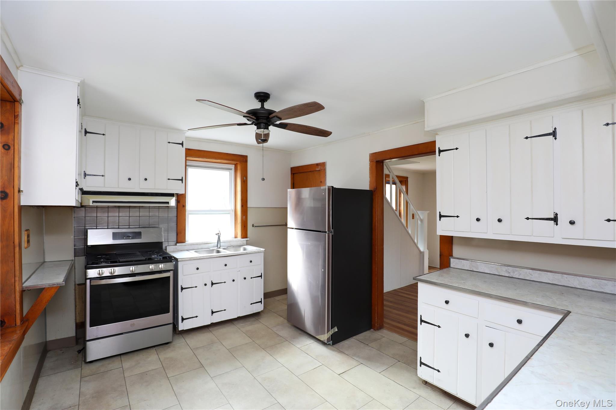 30 Pettit Avenue, Kingston, NY 12401