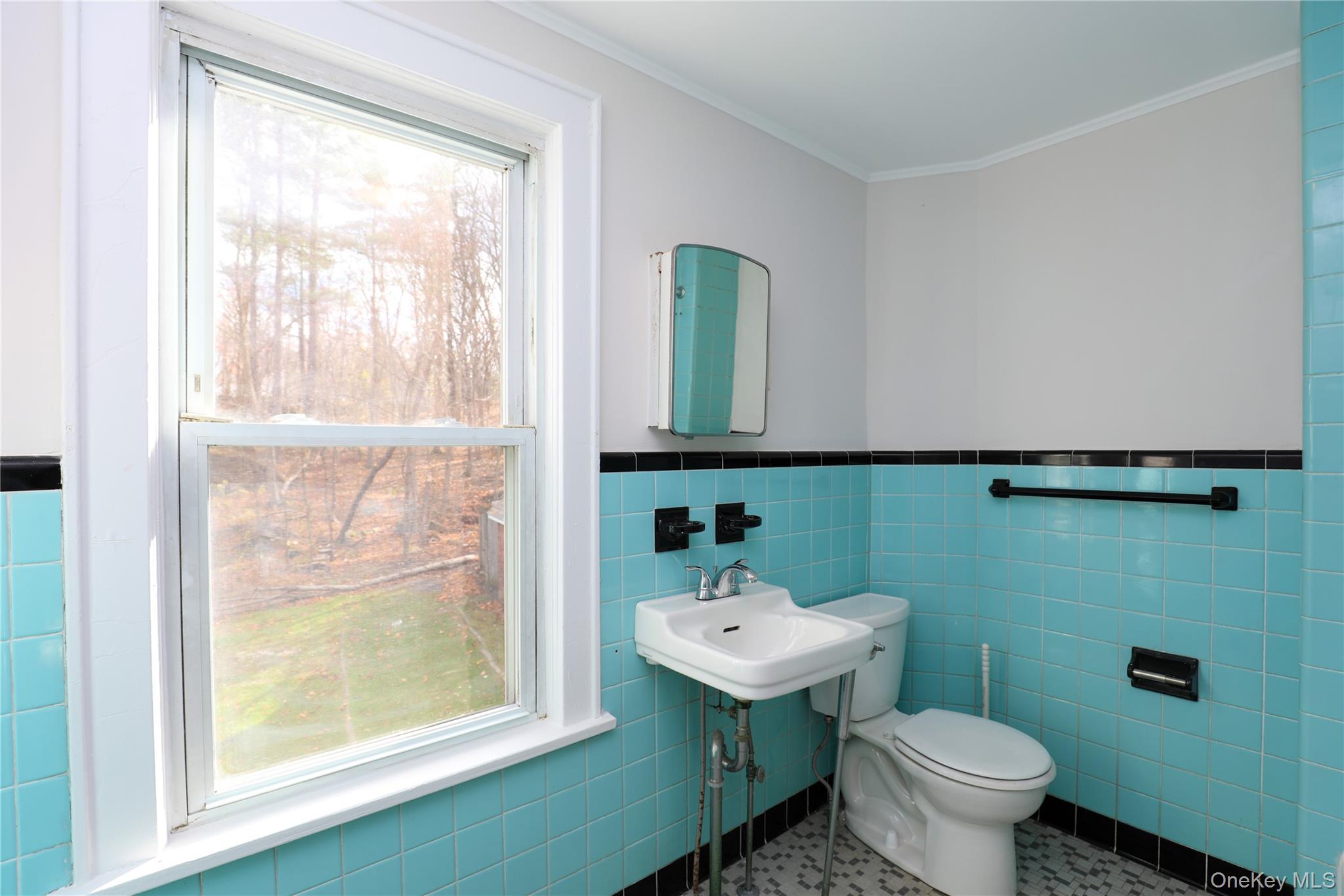 30 Pettit Avenue, Kingston, NY 12401