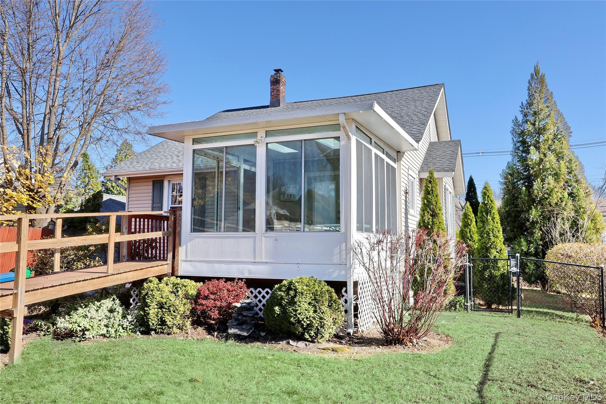 25 Rockland Terrace, Suffern, NY 10901