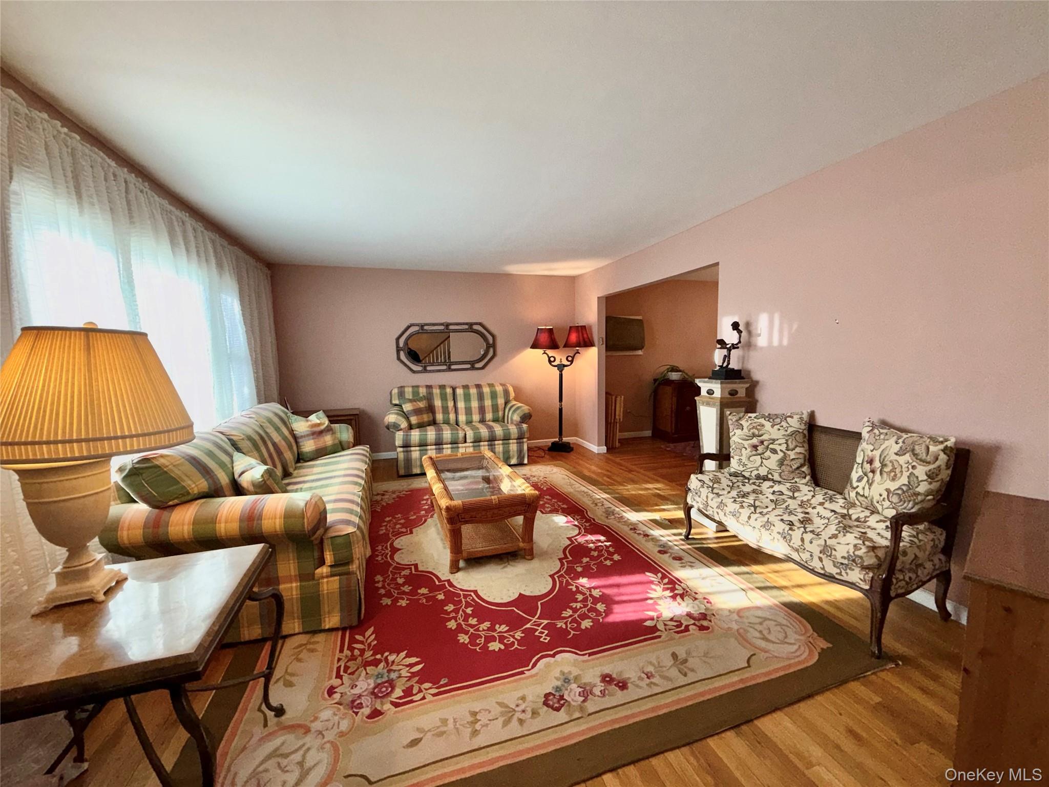 15 Sherry Lane, Hauppauge, NY 11788