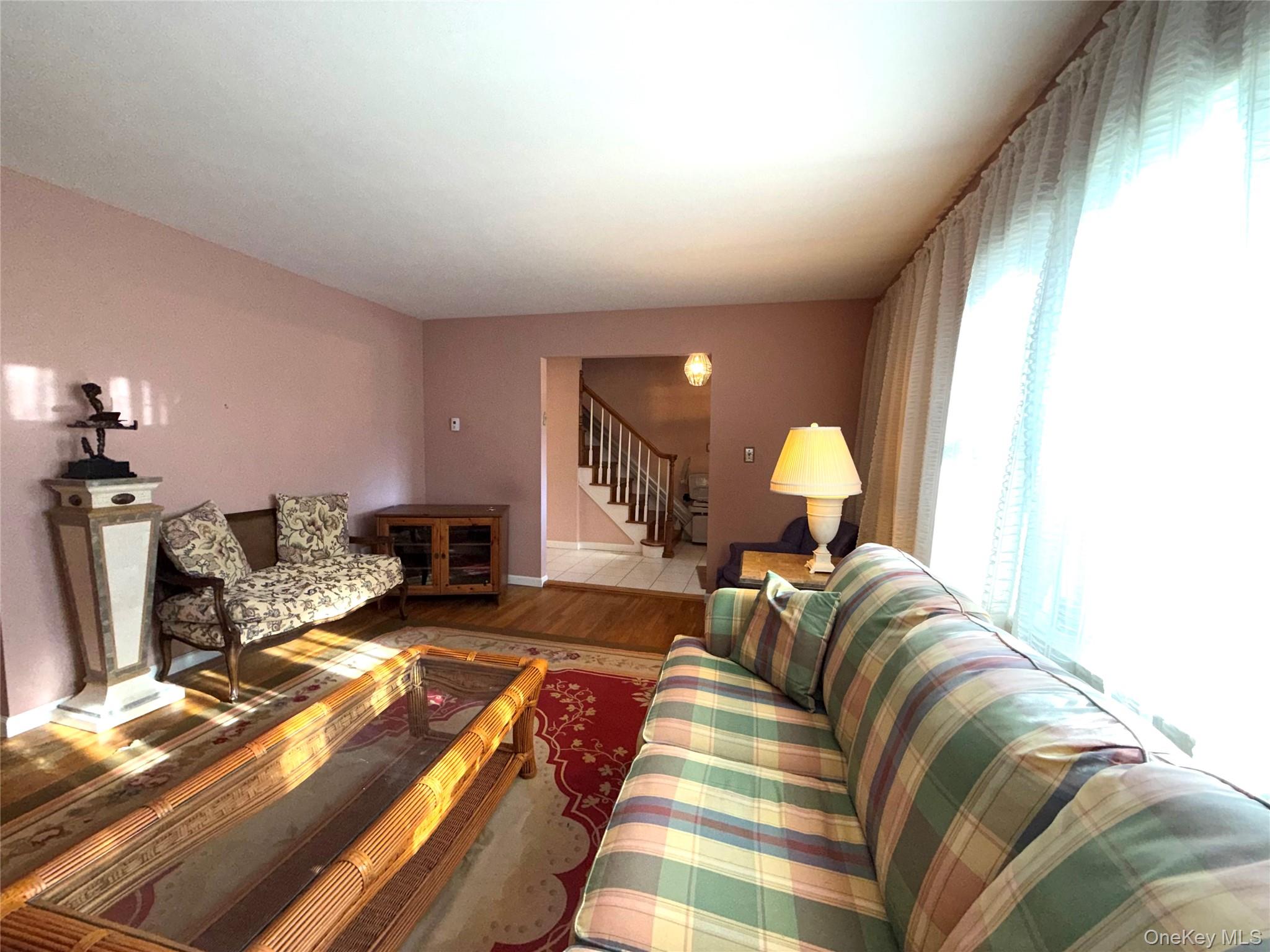 15 Sherry Lane, Hauppauge, NY 11788