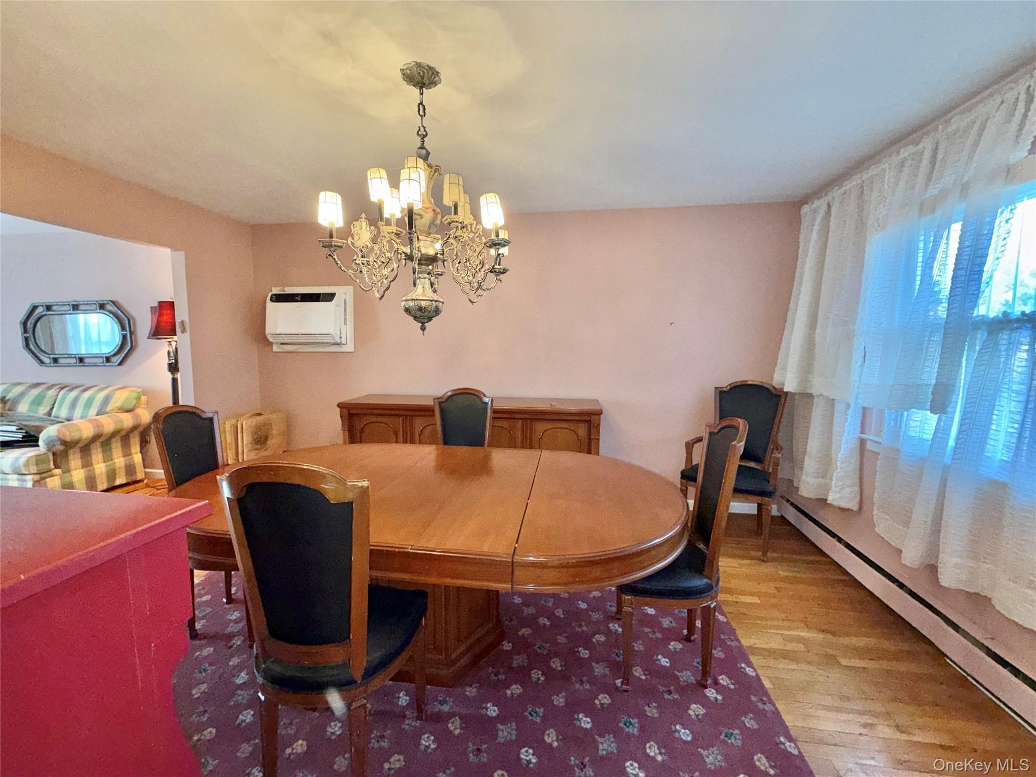 15 Sherry Lane, Hauppauge, NY 11788