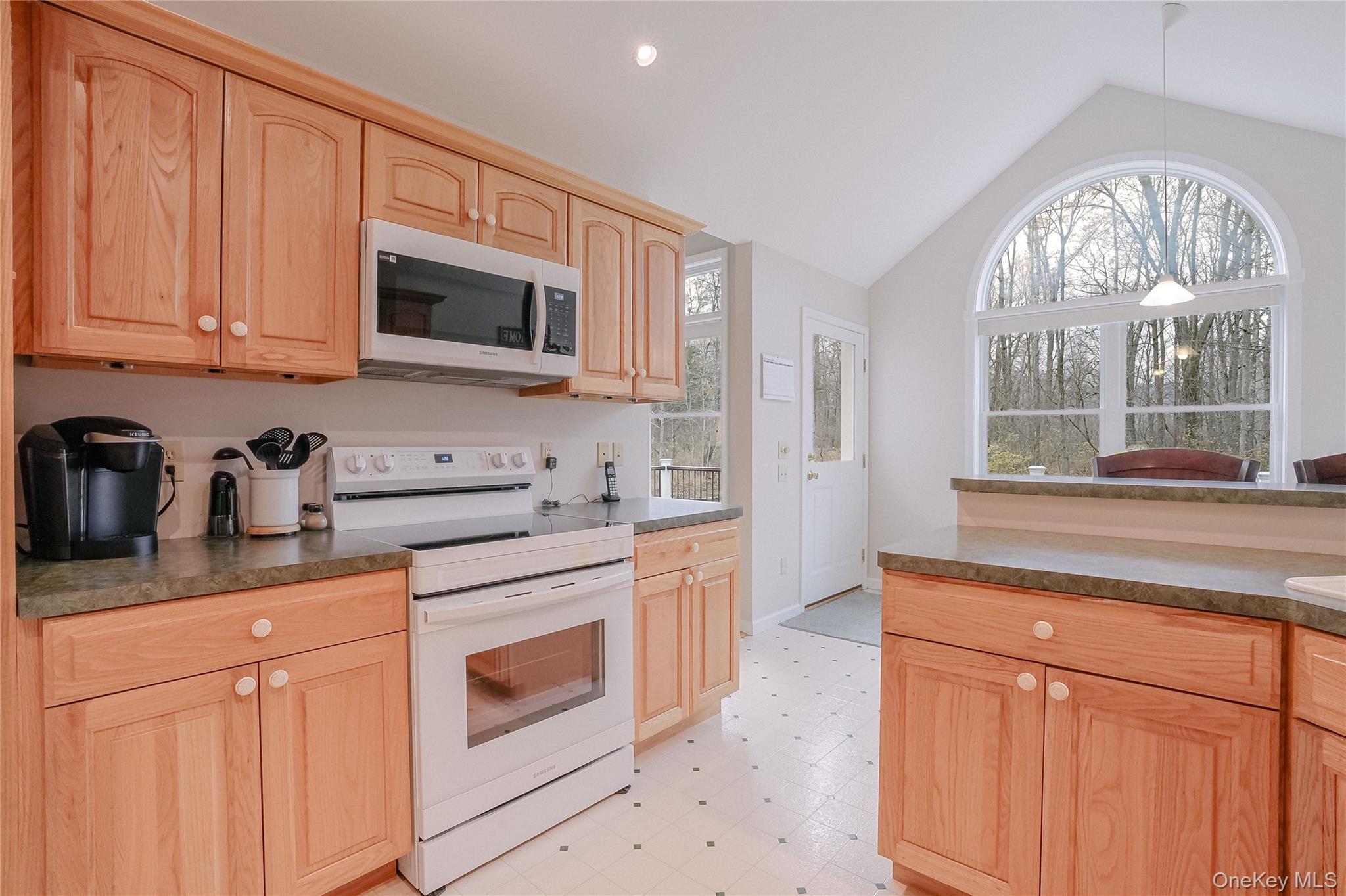 95 Ulster Avenue, Ulster Park, NY 12487