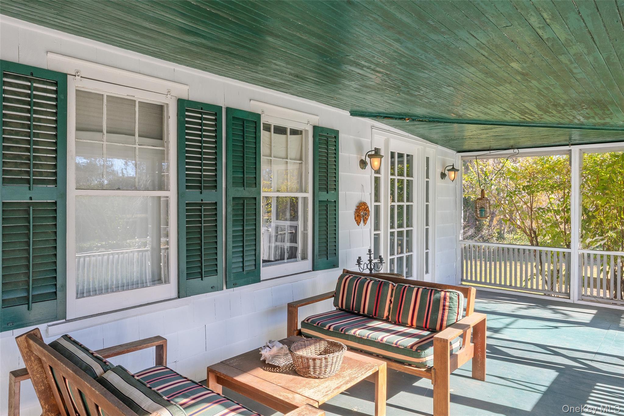 403 Middle Road, Bayport, NY 11705