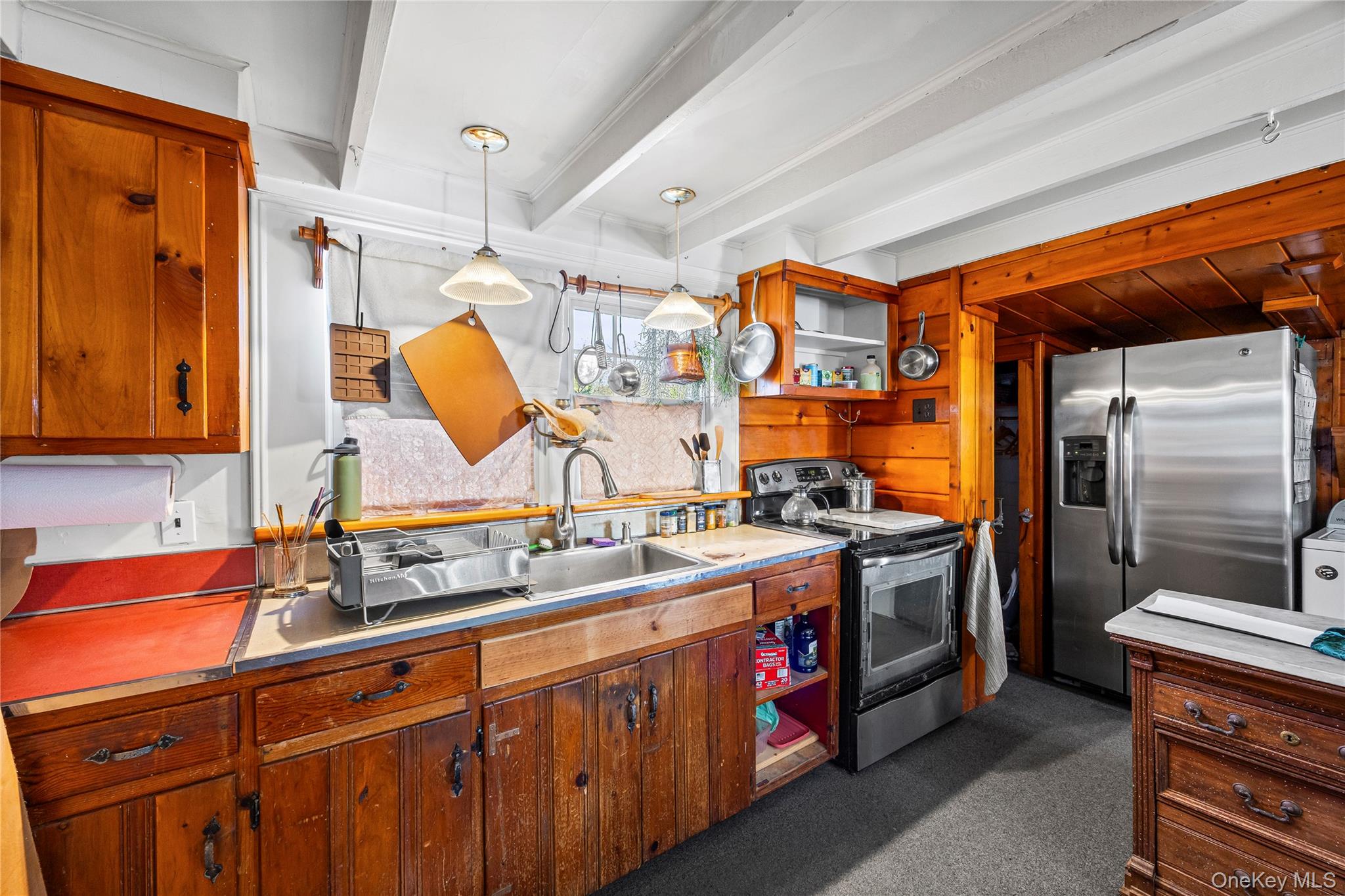 403 Middle Road, Bayport, NY 11705