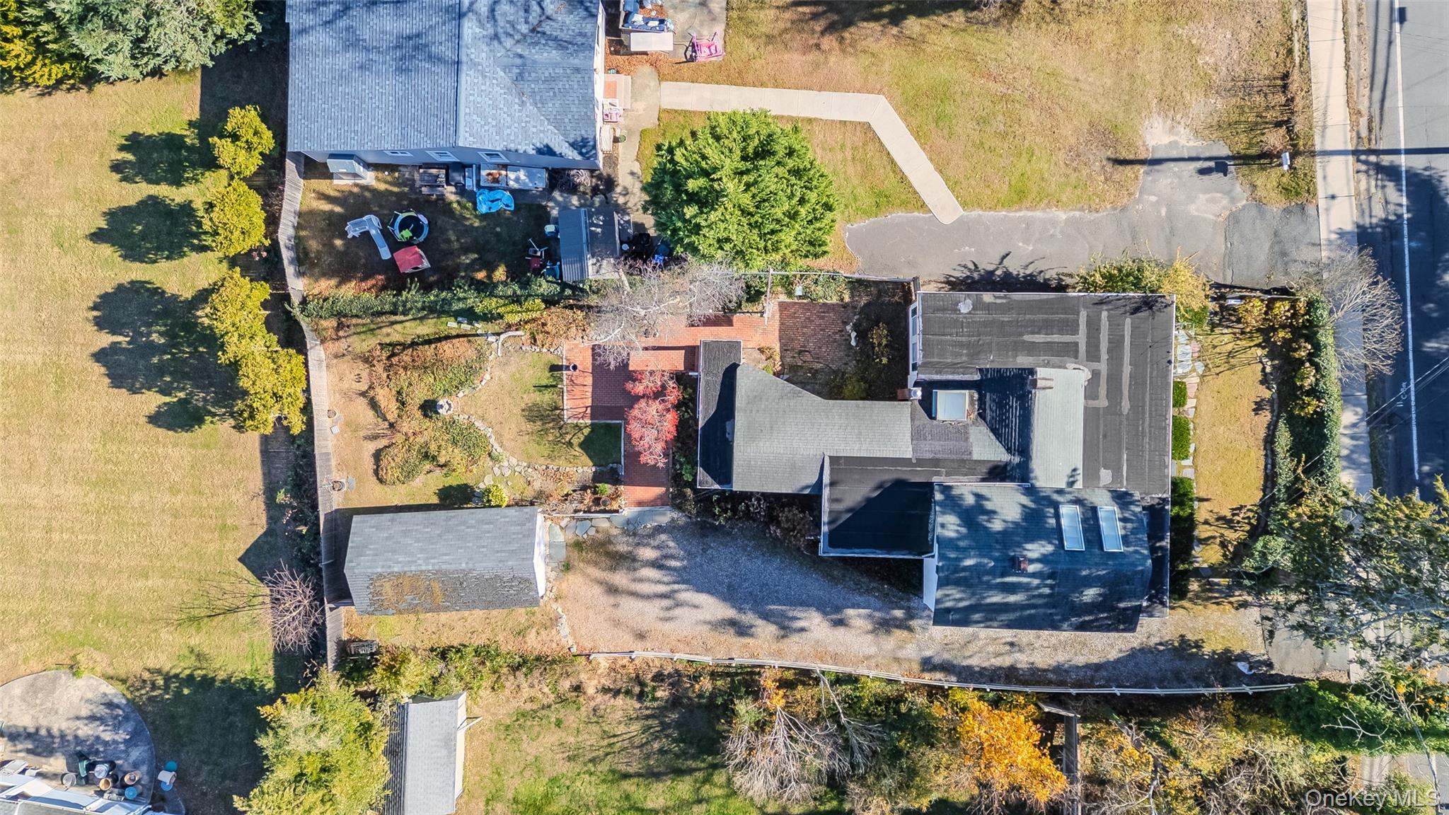 403 Middle Road, Bayport, NY 11705