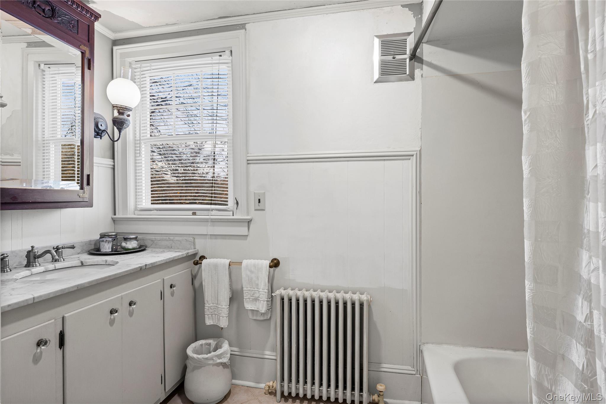 403 Middle Road, Bayport, NY 11705