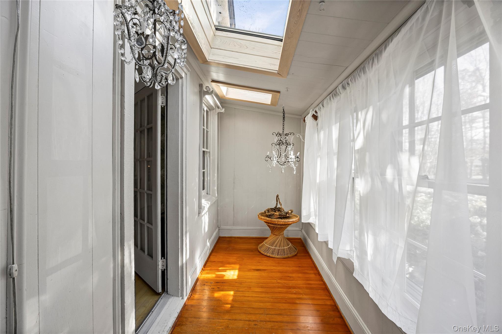 403 Middle Road, Bayport, NY 11705