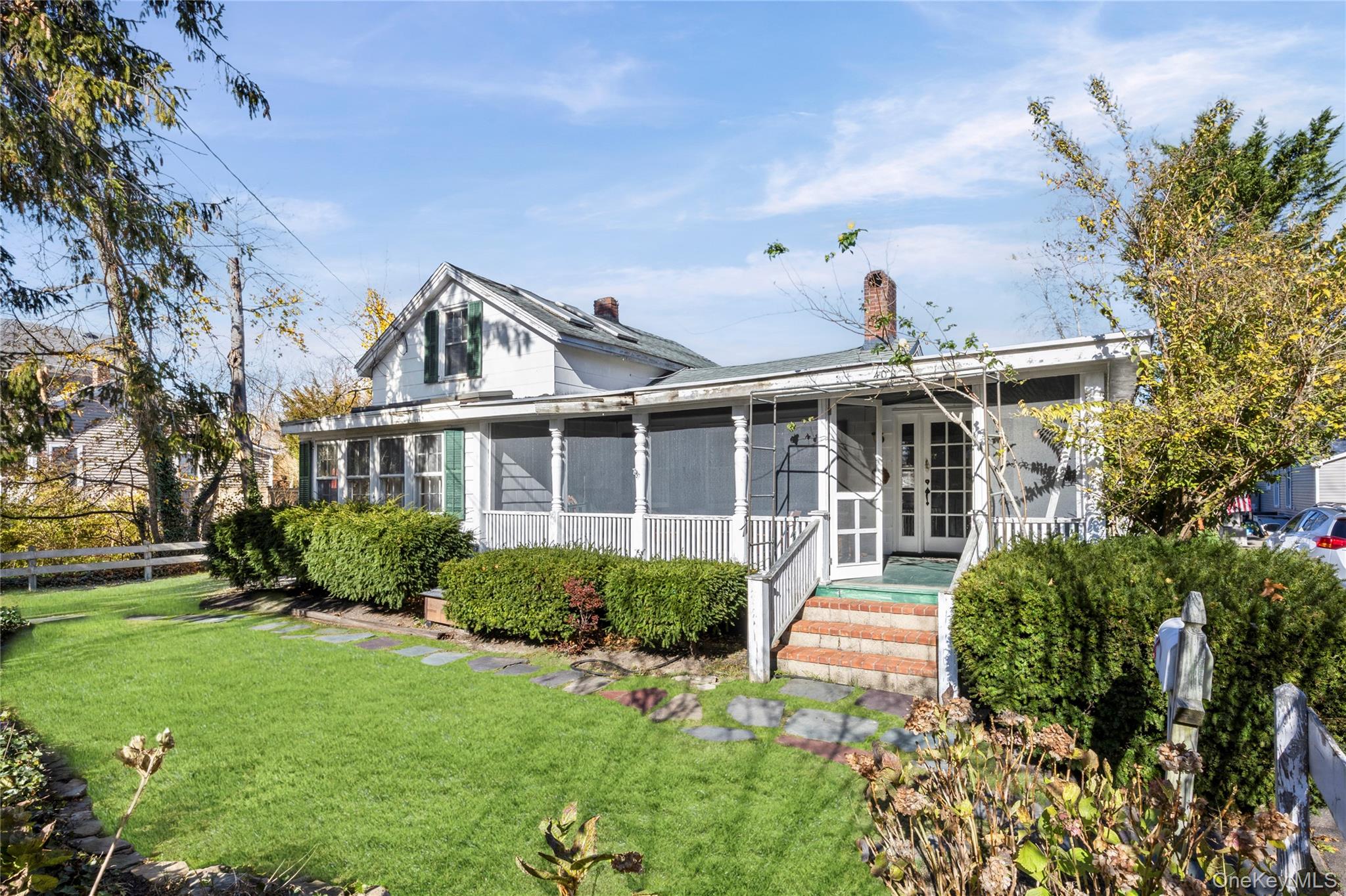 403 Middle Road, Bayport, NY 11705