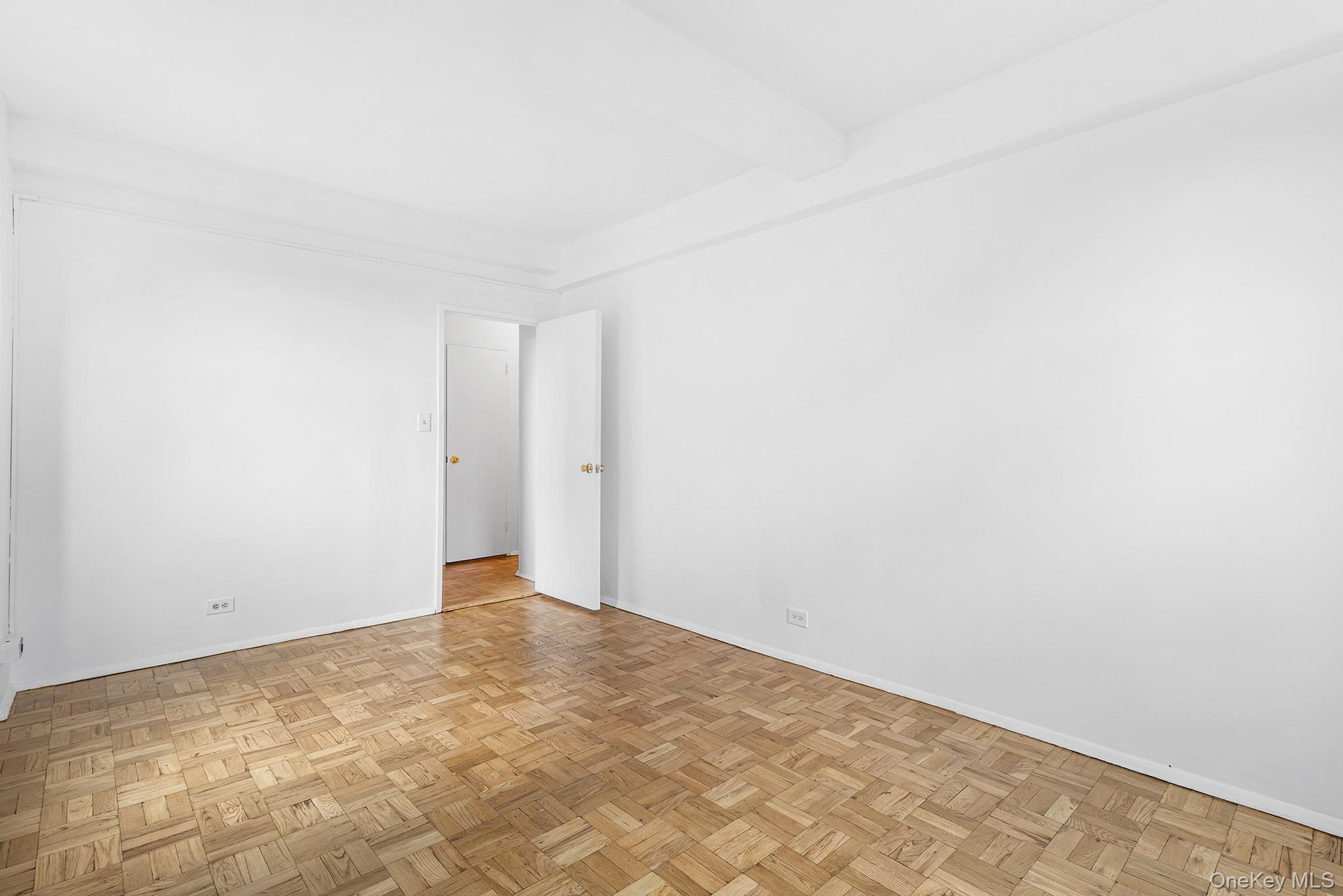 530 Grand Street # 8E, New York (Manhattan), NY 10002