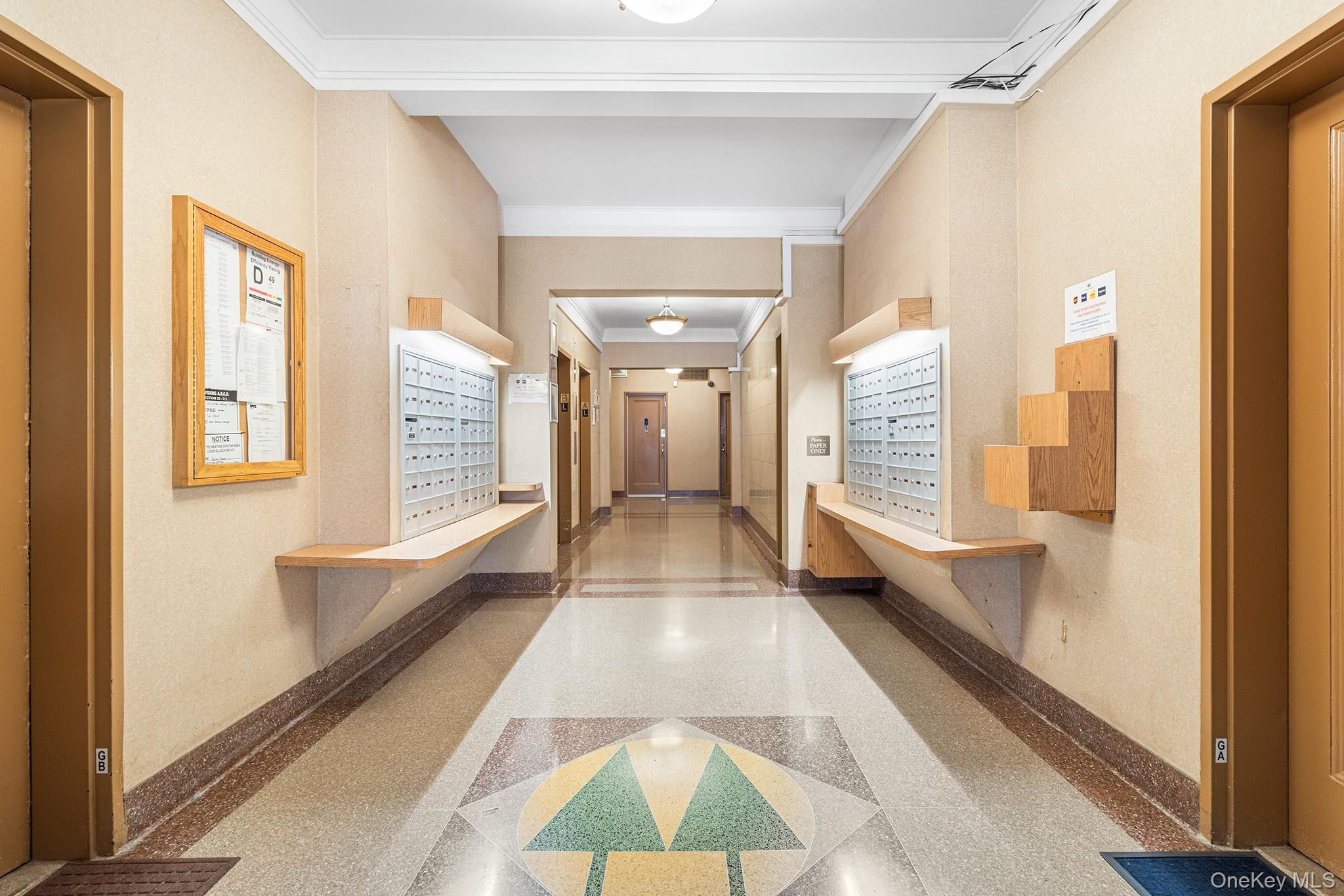 530 Grand Street # 8E, New York (Manhattan), NY 10002