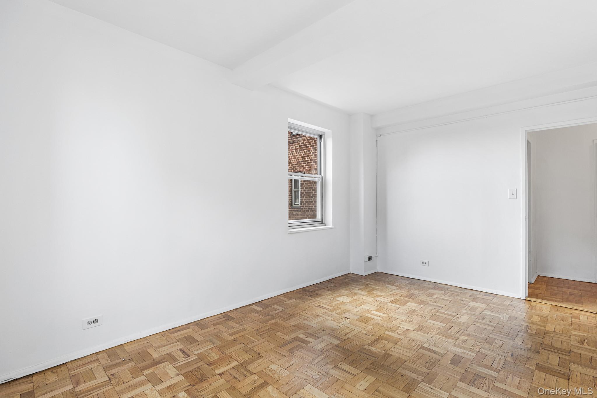 530 Grand Street # 8E, New York (Manhattan), NY 10002
