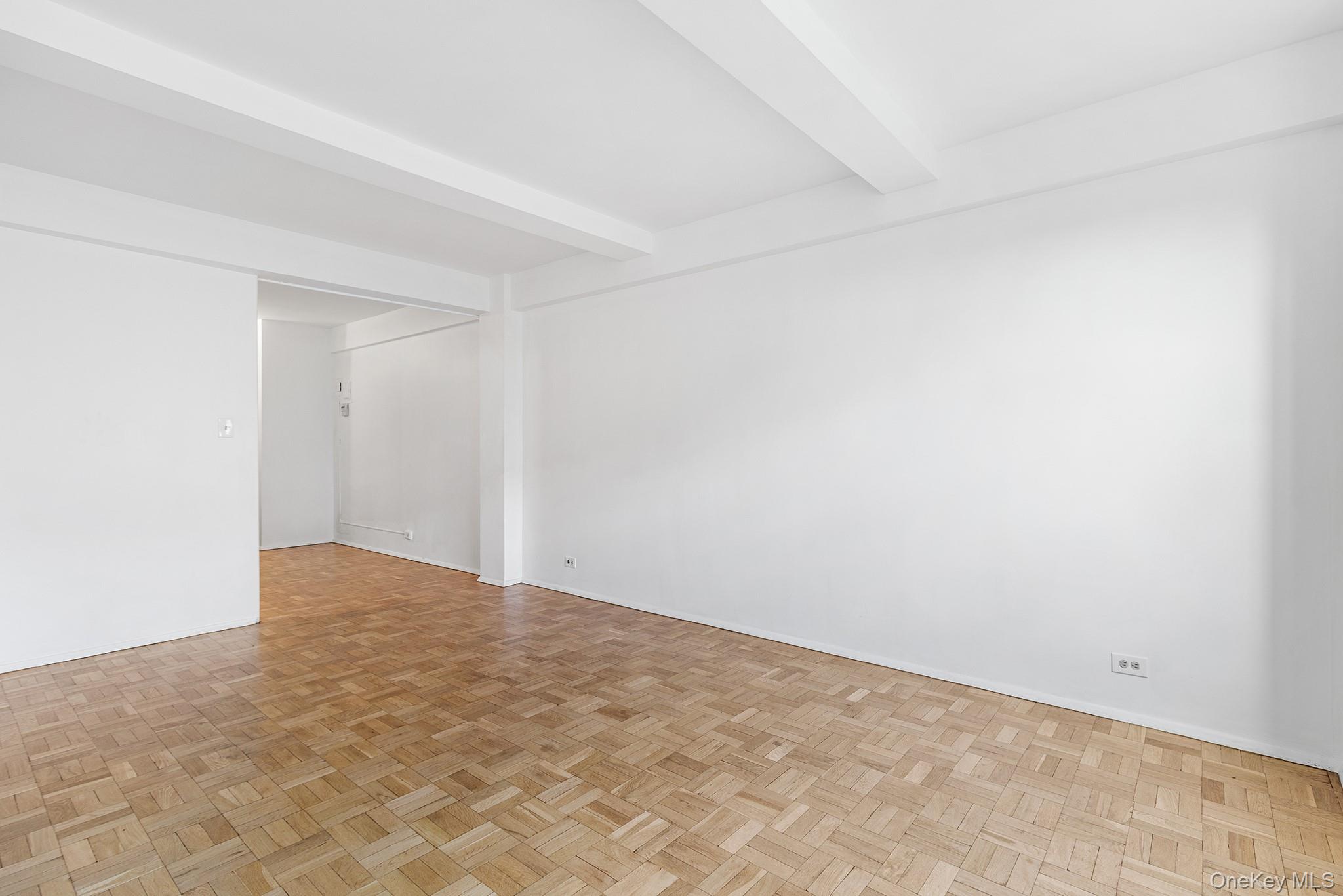 530 Grand Street # 8E, New York (Manhattan), NY 10002