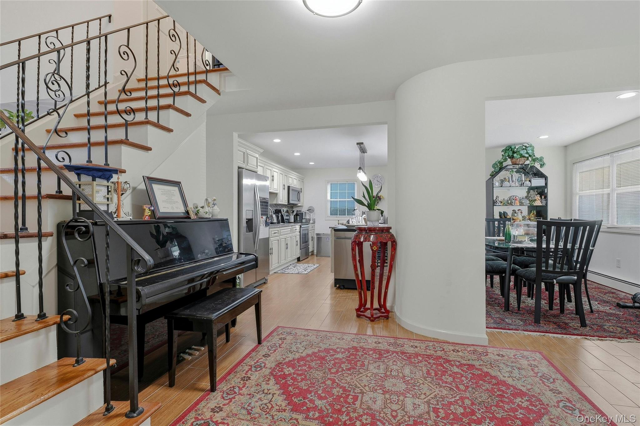 87 Root Avenue, Central Islip, NY 11722