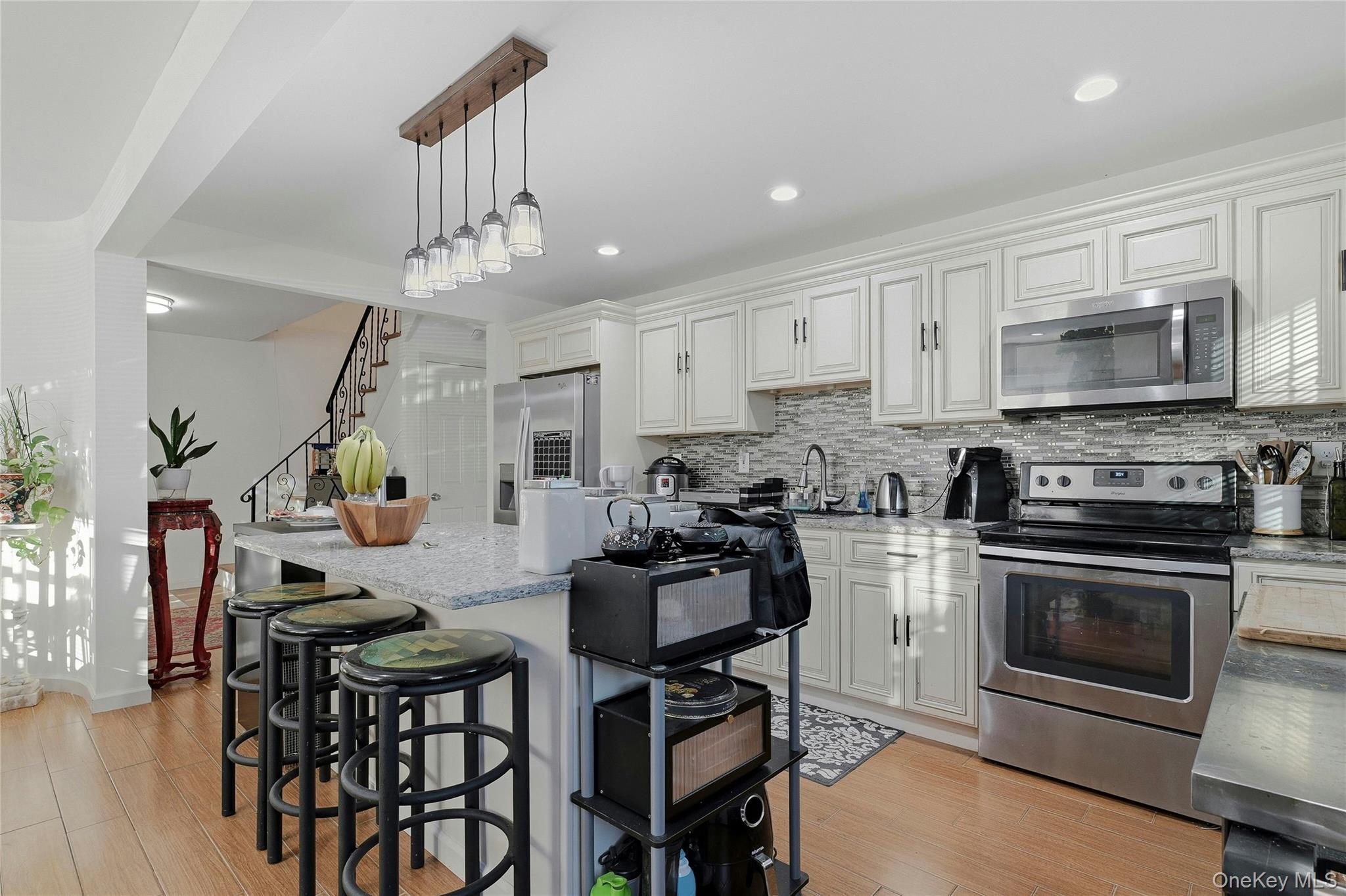 87 Root Avenue, Central Islip, NY 11722