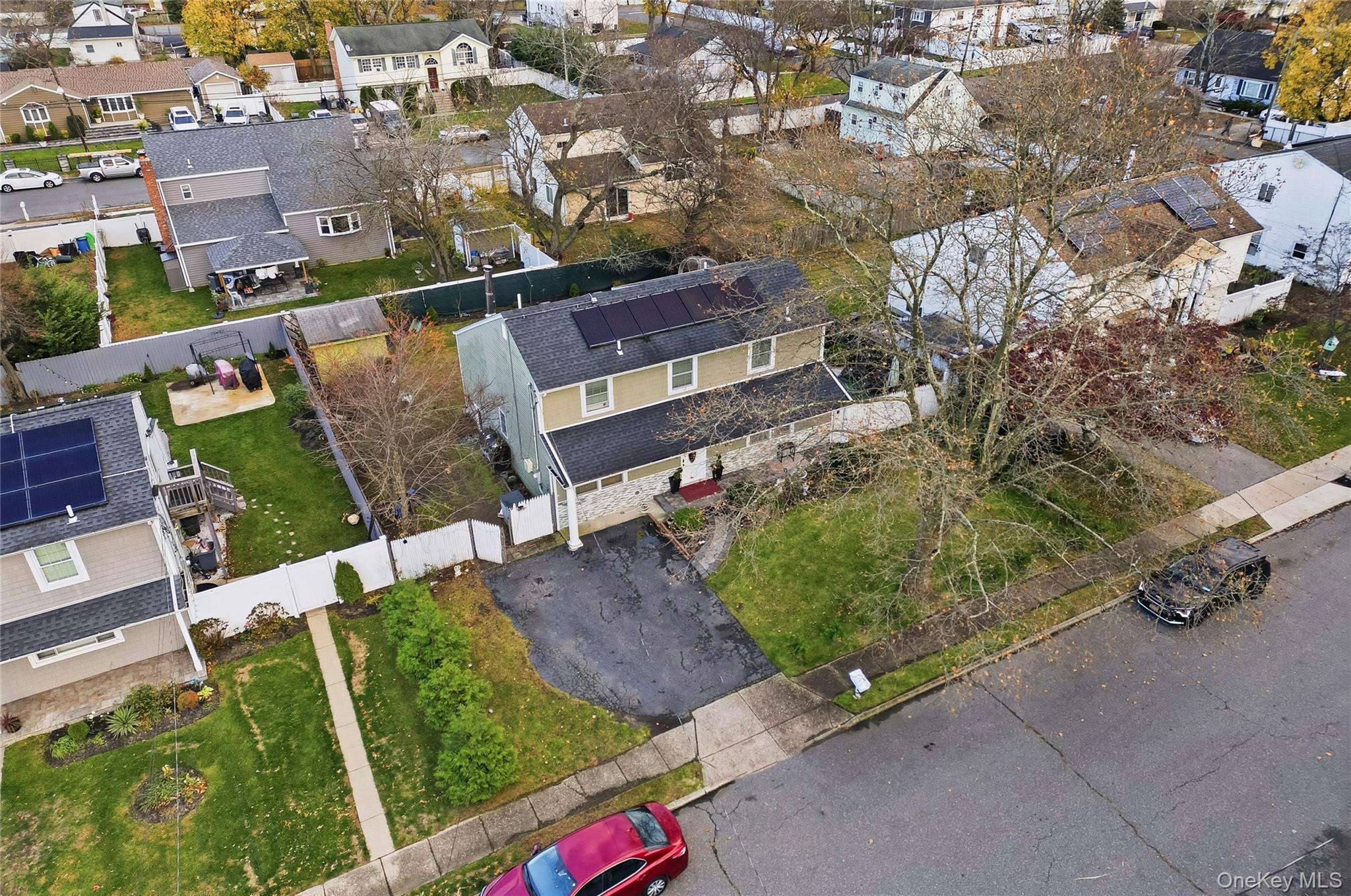 87 Root Avenue, Central Islip, NY 11722