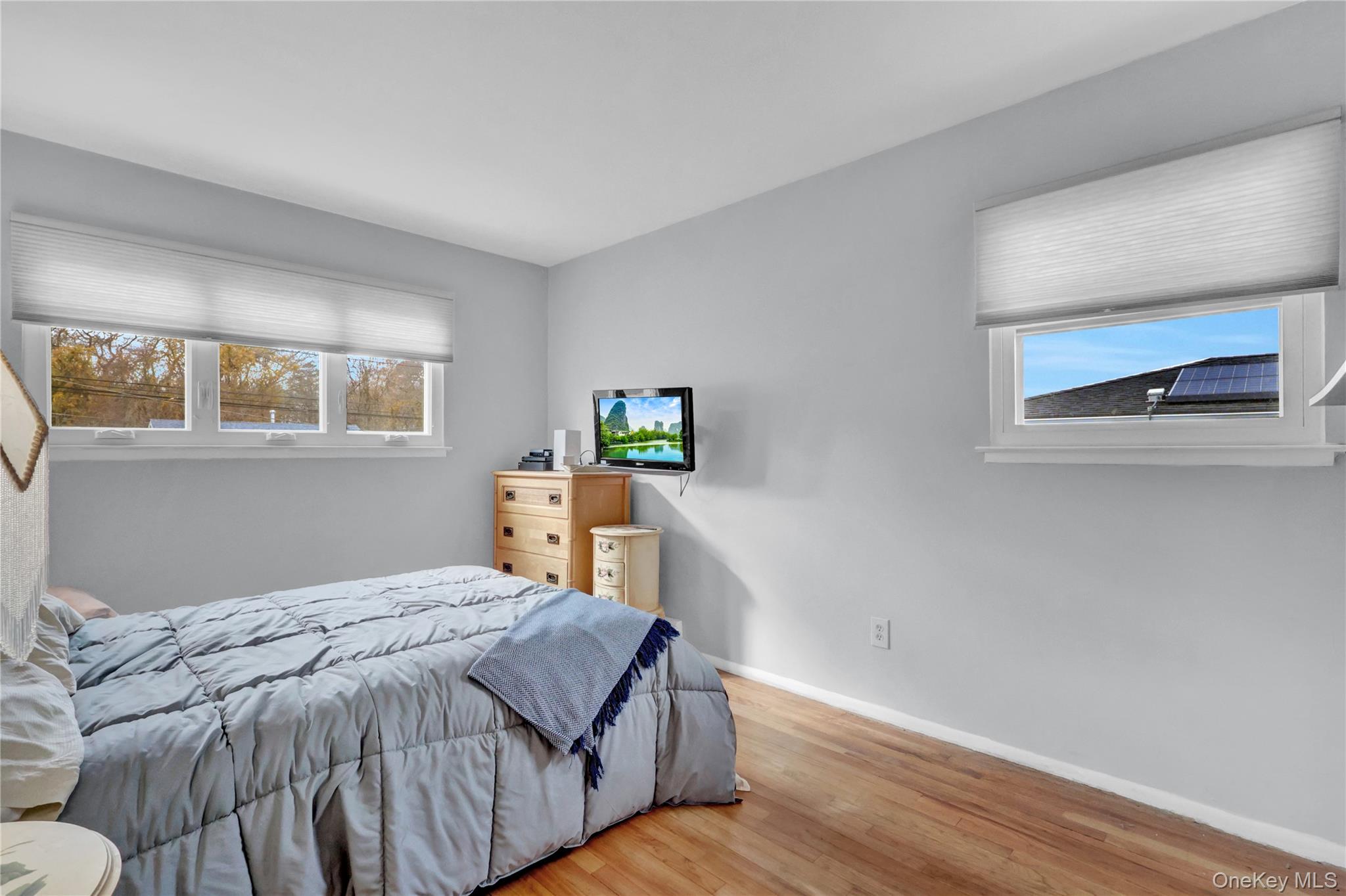 213 W 24th Street, Deer Park, NY 11729