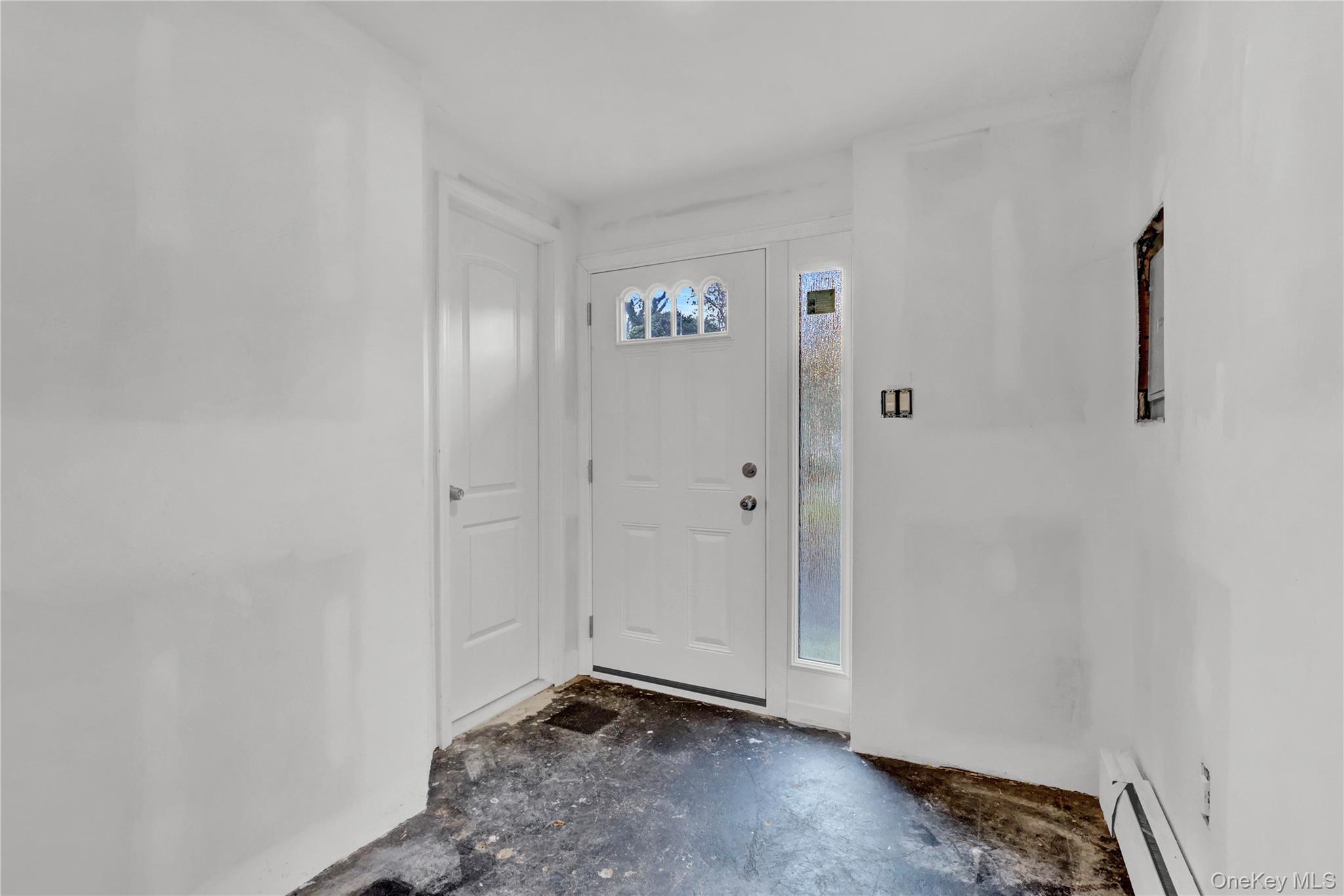 213 W 24th Street, Deer Park, NY 11729