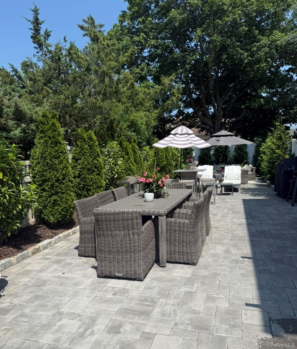 2174 Bay Boulevard, Atlantic Beach, NY 11509