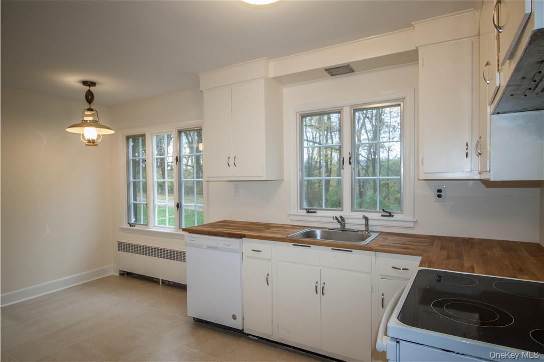 21 Tinker Town Road, Dover Plains, NY 12522