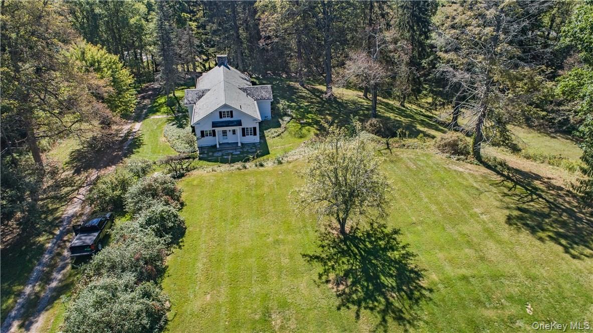 21 Tinker Town Road, Dover Plains, NY 12522