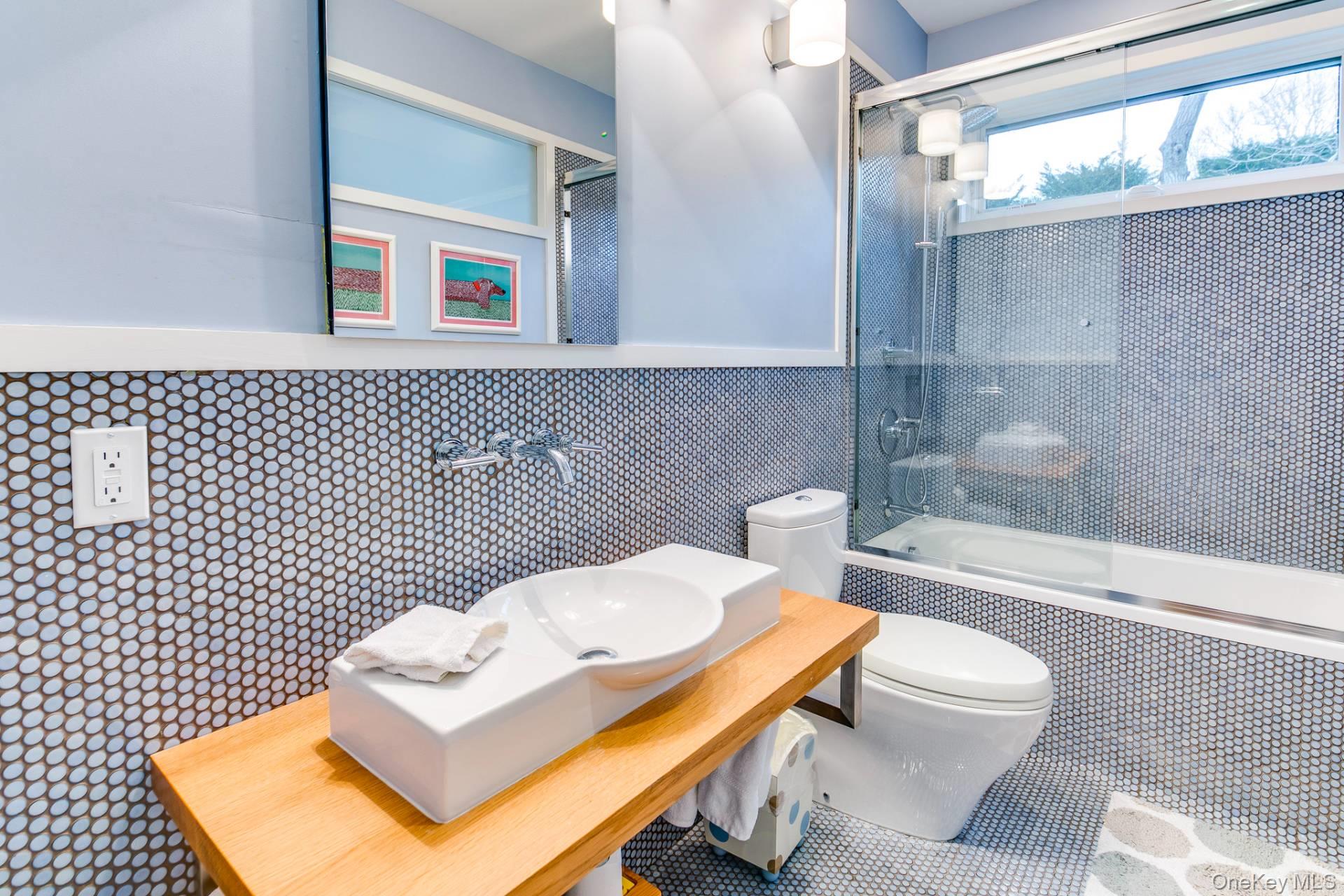 4 Livery Lane, East Hampton, NY 11937