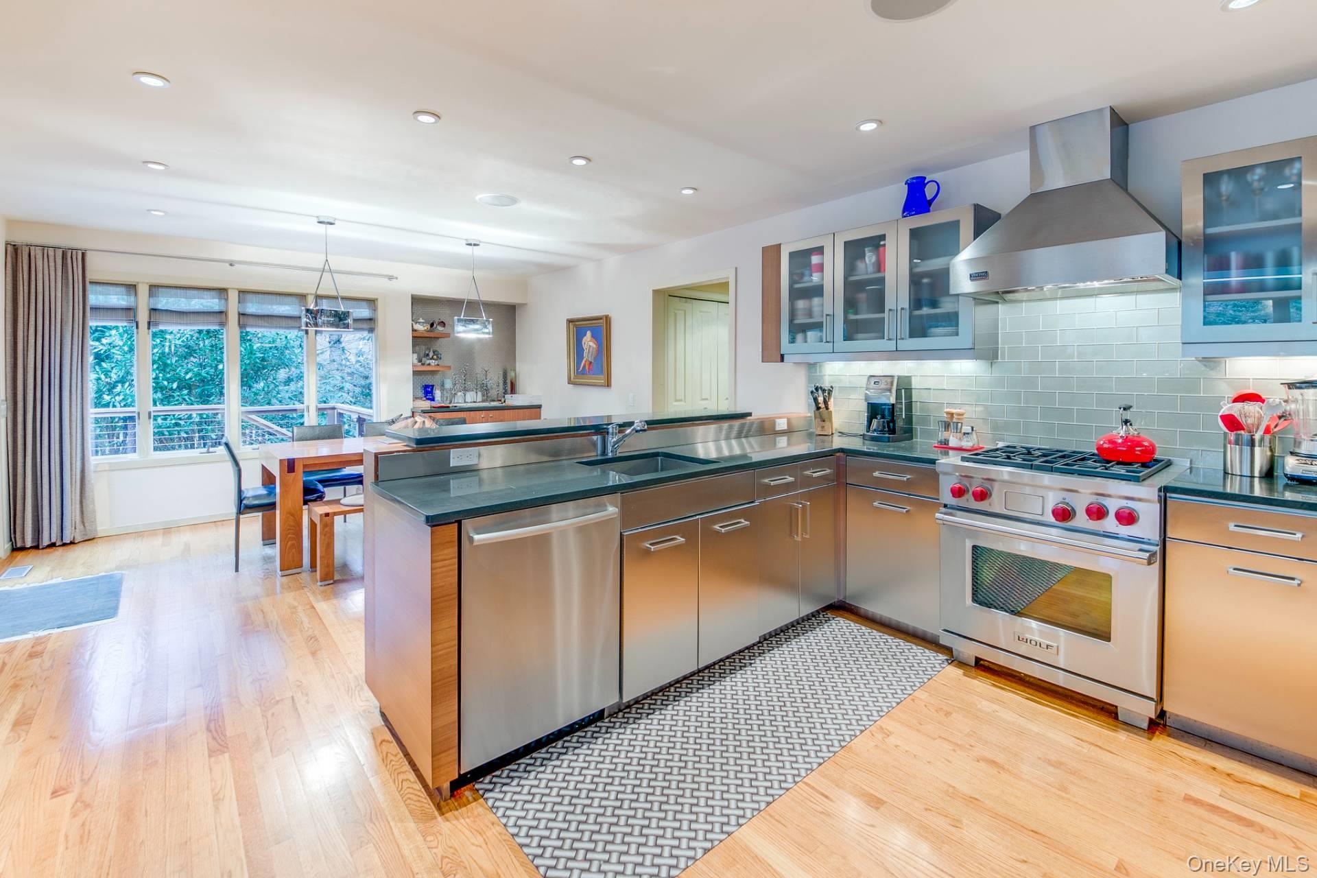 4 Livery Lane, East Hampton, NY 11937