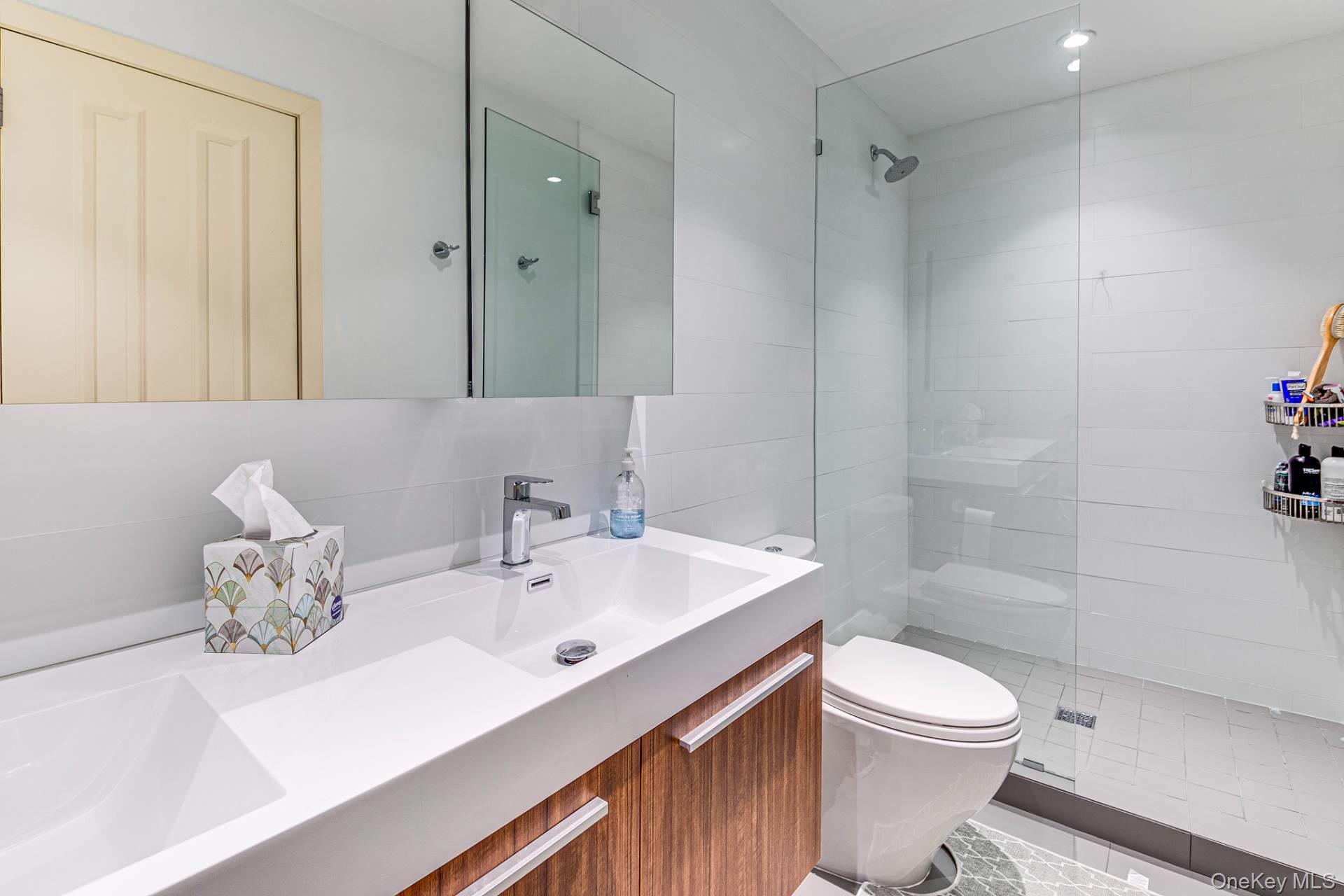 4 Livery Lane, East Hampton, NY 11937