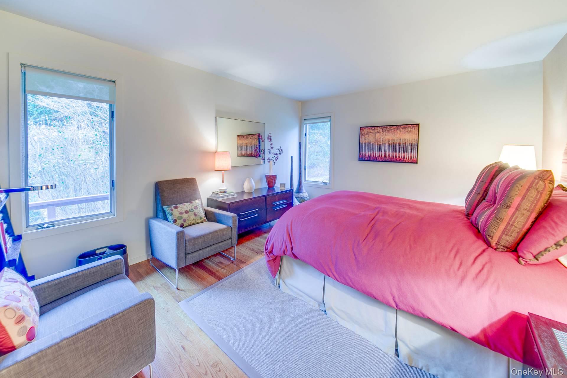 4 Livery Lane, East Hampton, NY 11937