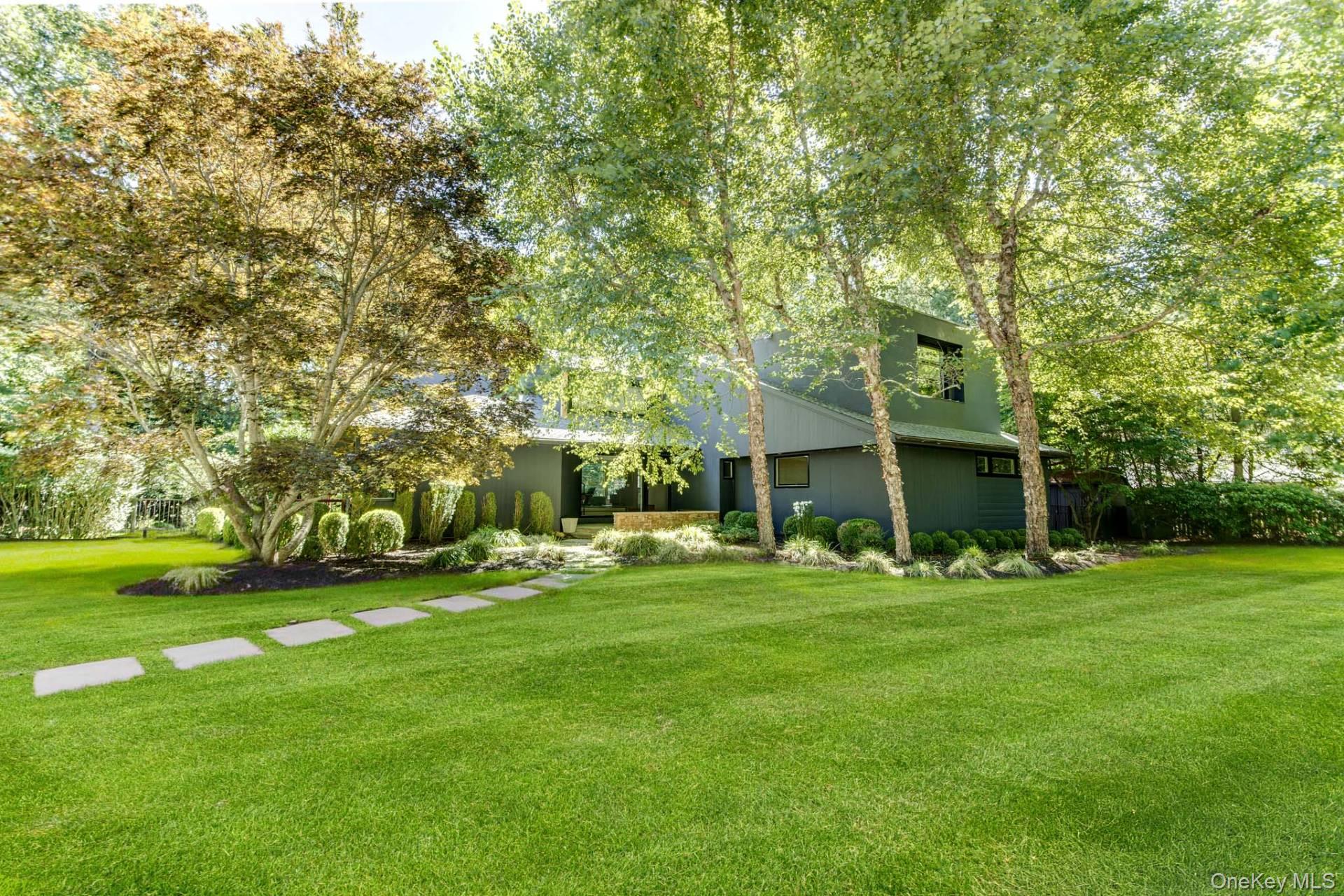 4 Livery Lane, East Hampton, NY 11937