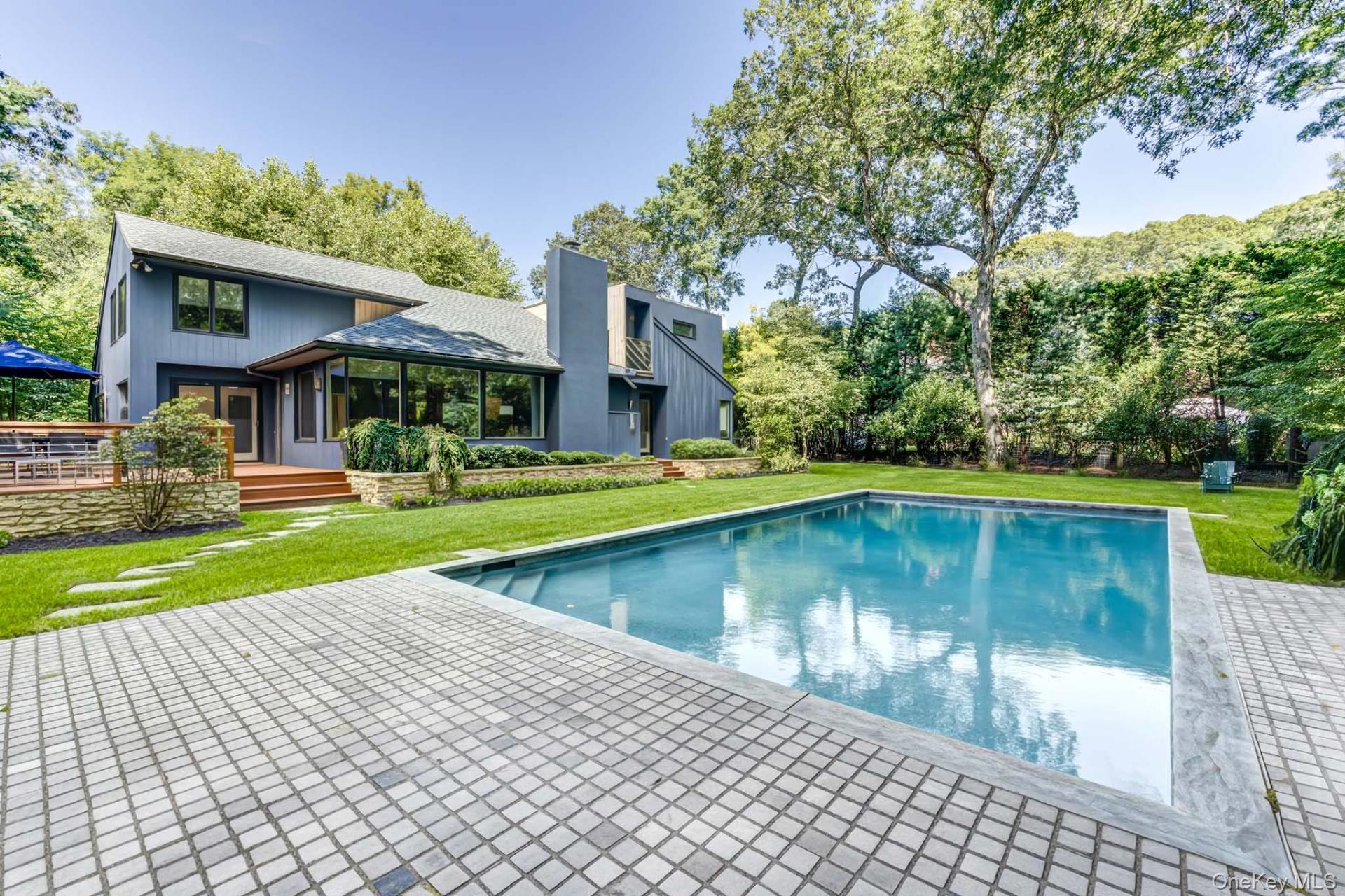 4 Livery Lane, East Hampton, NY 11937