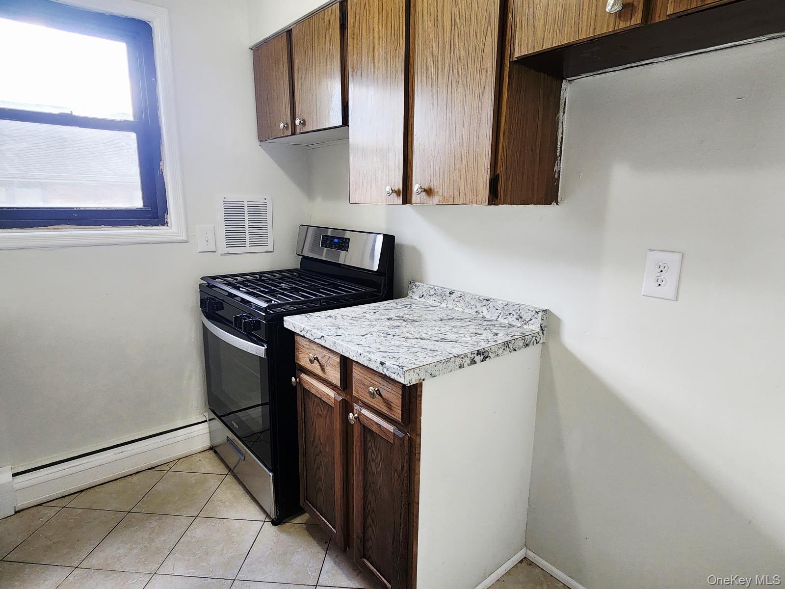 112 UNION Road # 3L, Spring Valley, NY 10977