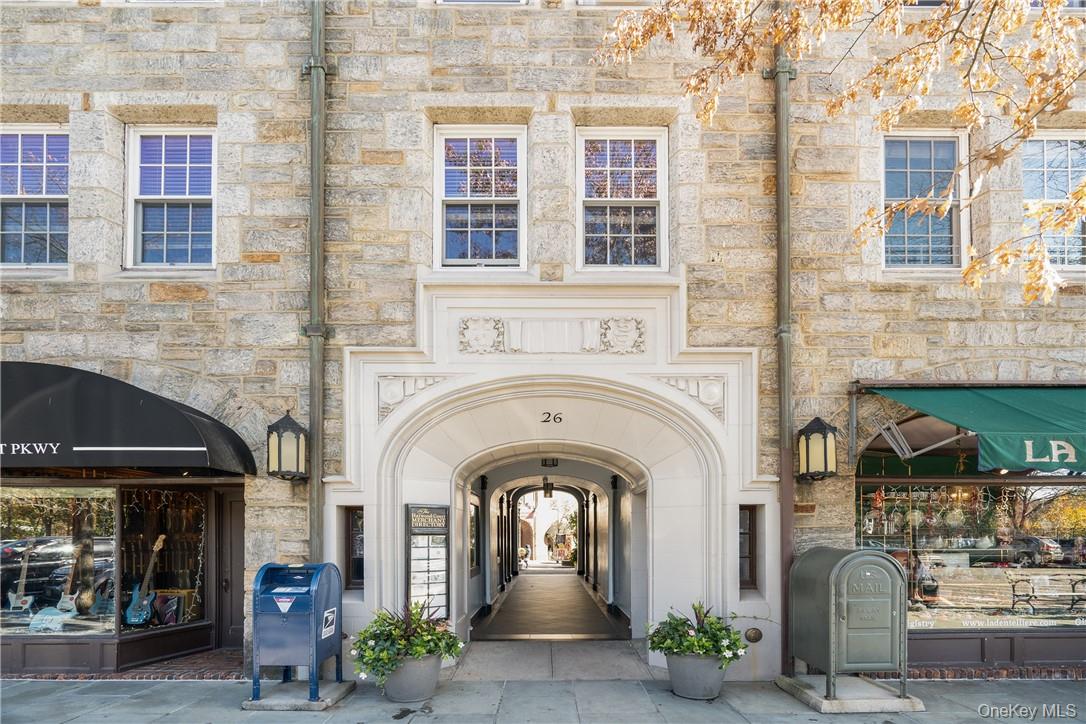 26 East Parkway # 1, Scarsdale, NY 10583