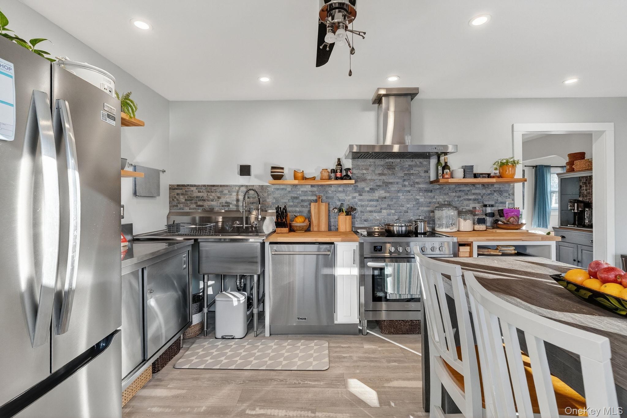 15 Closs Drive, Rhinebeck, NY 12572