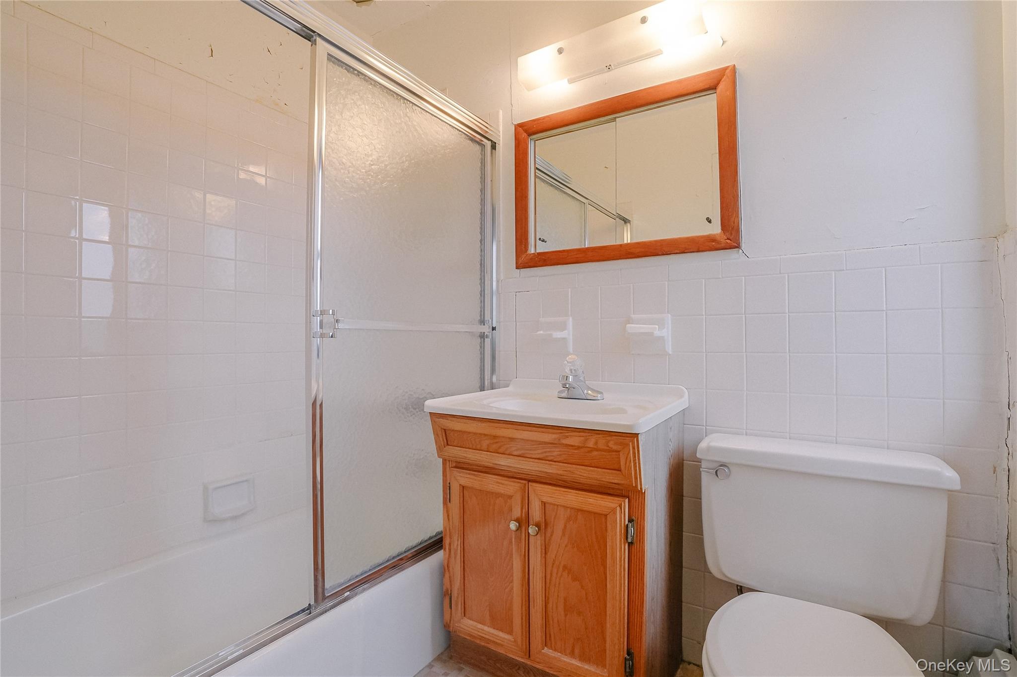 100 Diplomat Drive # 8M, Mount Kisco, NY 10549