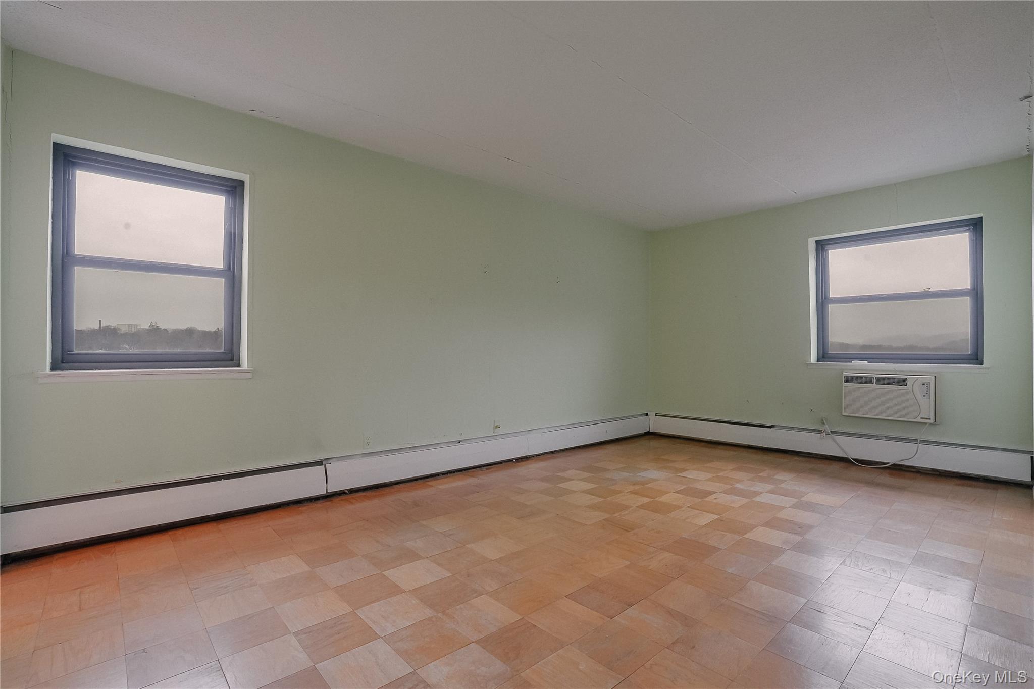 100 Diplomat Drive # 8M, Mount Kisco, NY 10549