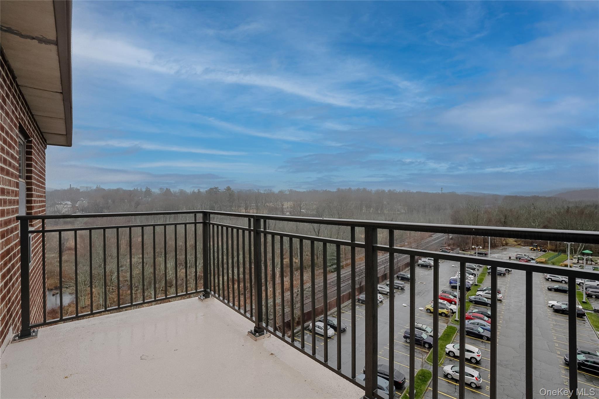 100 Diplomat Drive # 8M, Mount Kisco, NY 10549