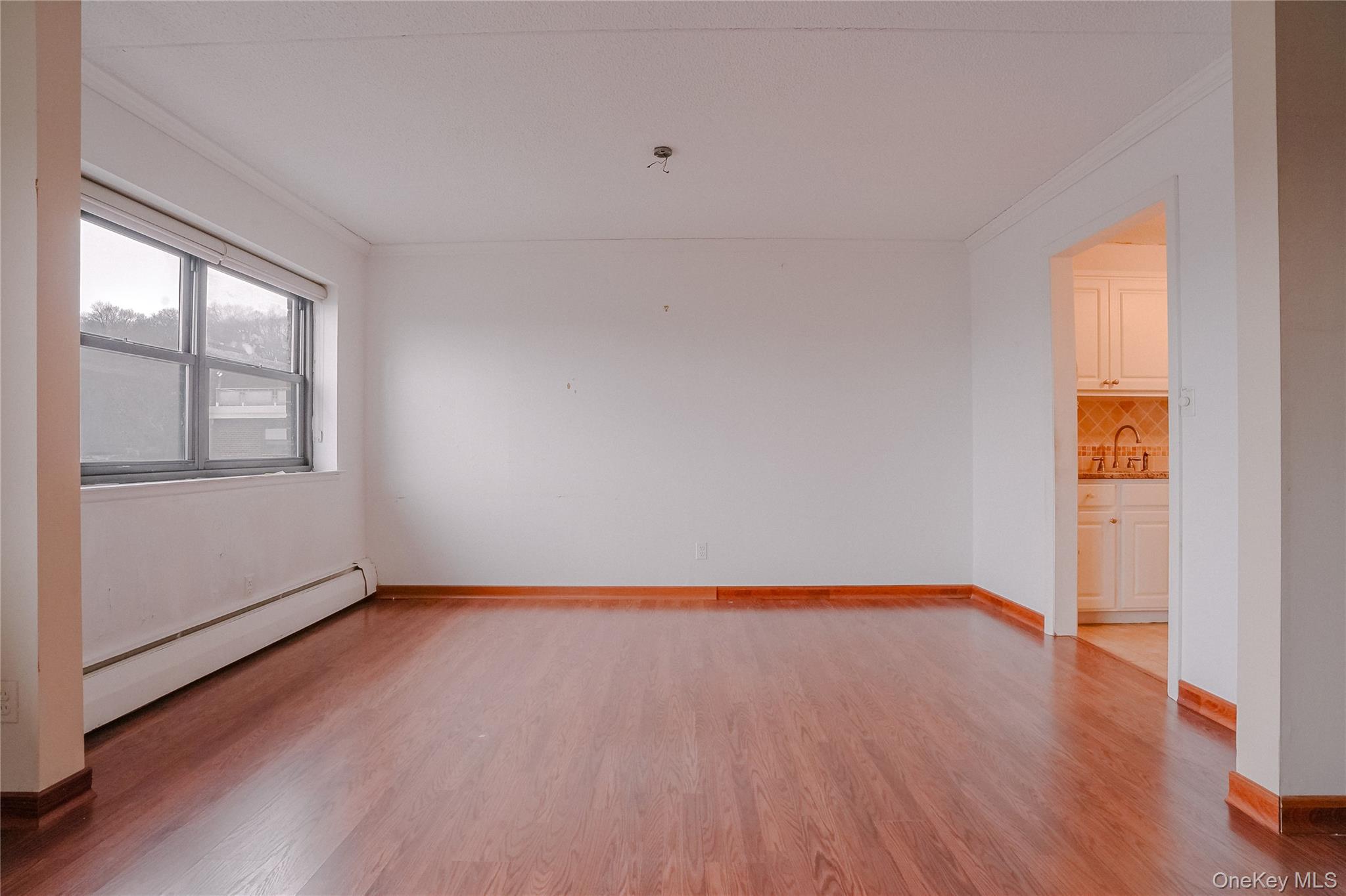 100 Diplomat Drive # 8M, Mount Kisco, NY 10549